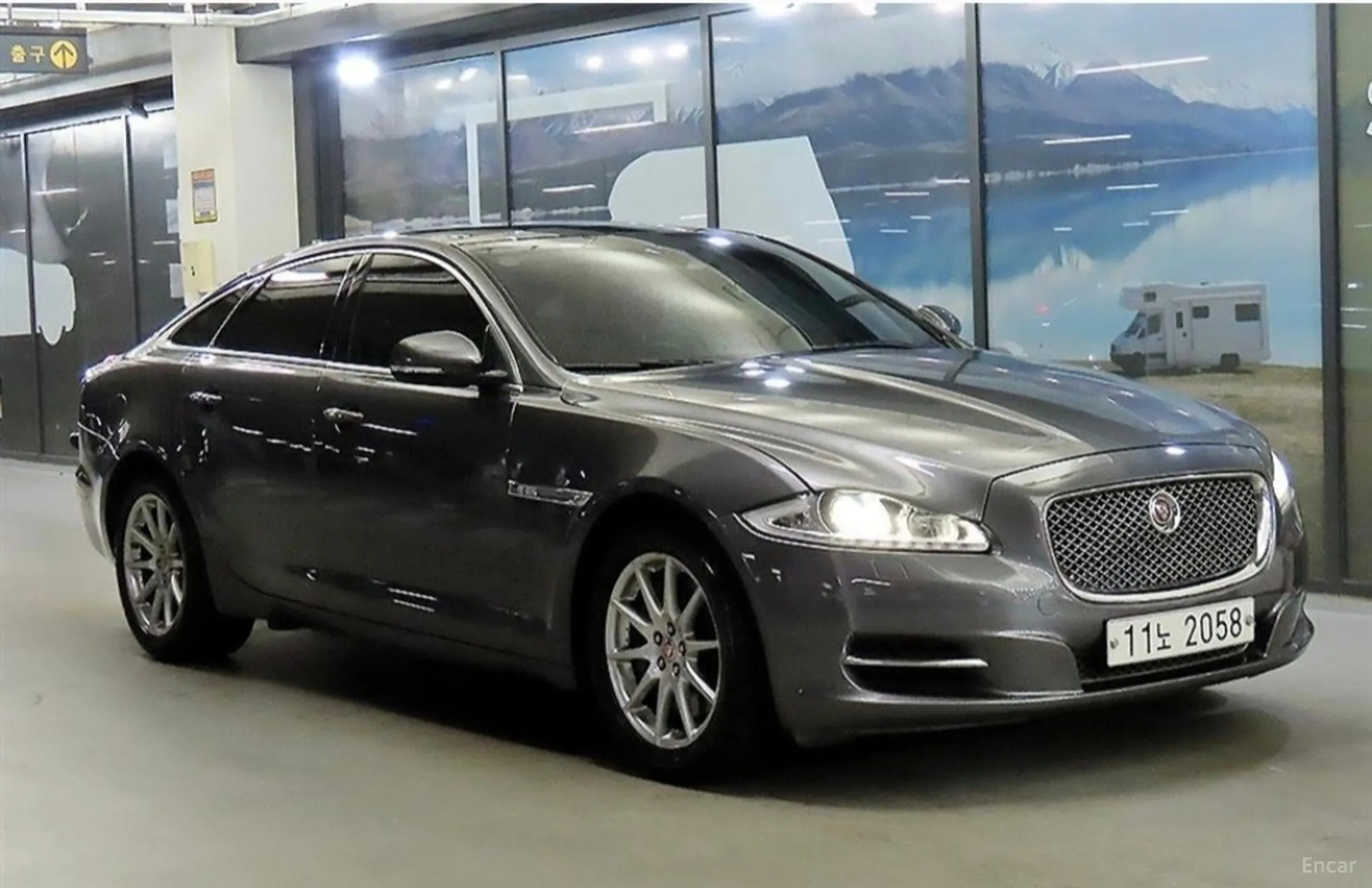 Jaguar All New XJ