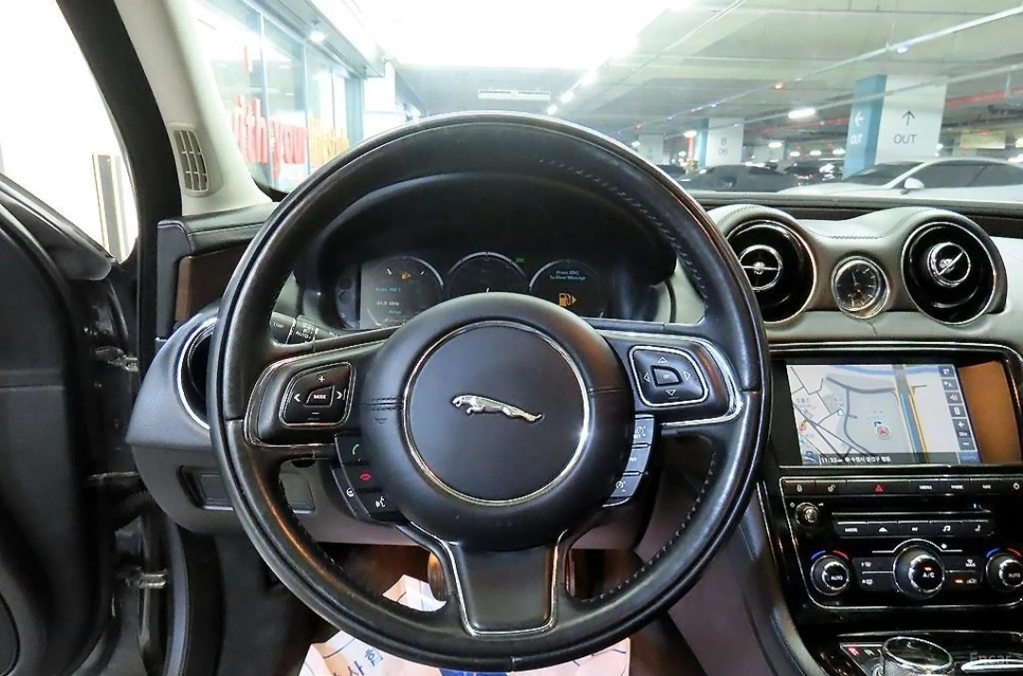 Jaguar All New XJ превью 8