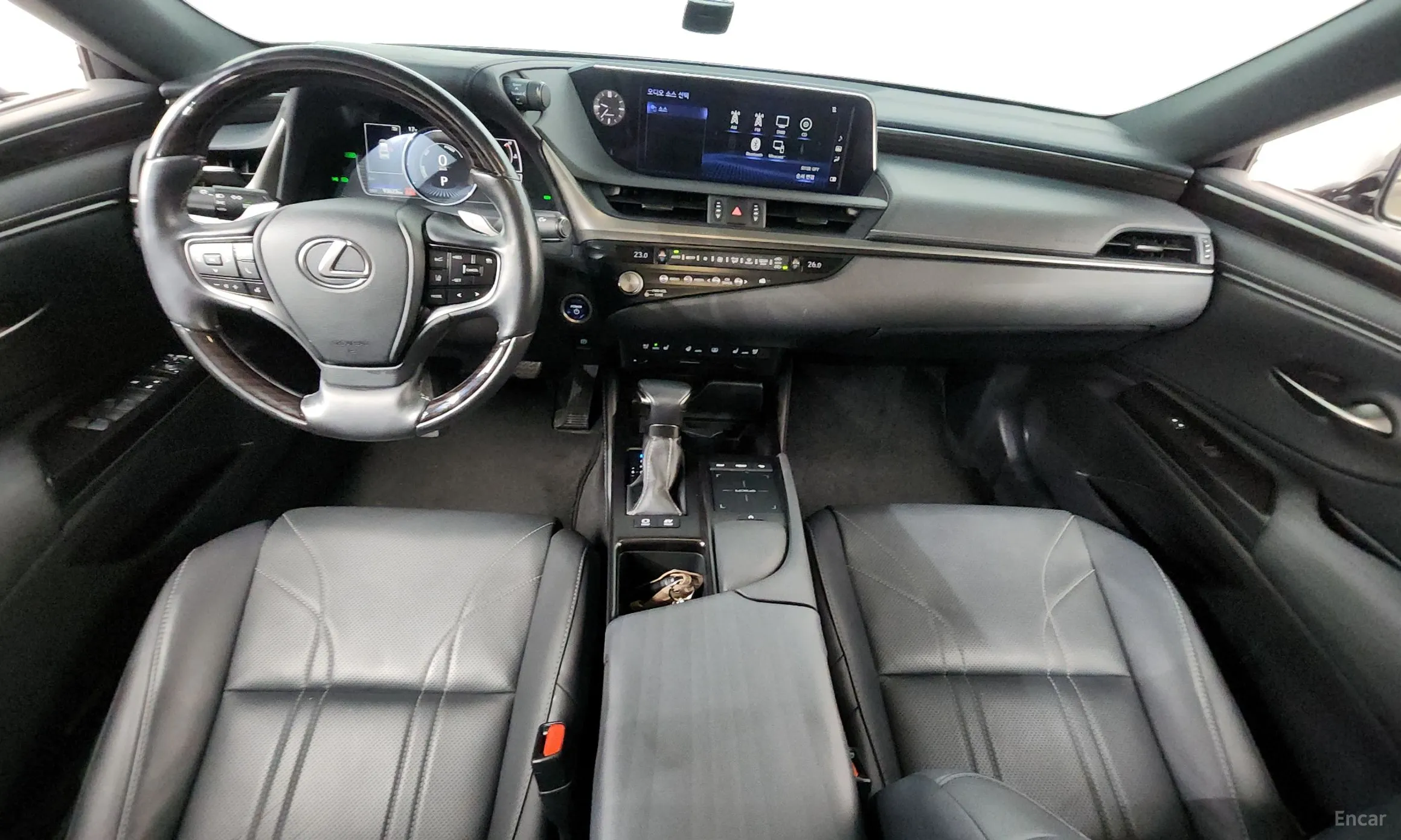 Lexus ES300h 7th Generation превью 7