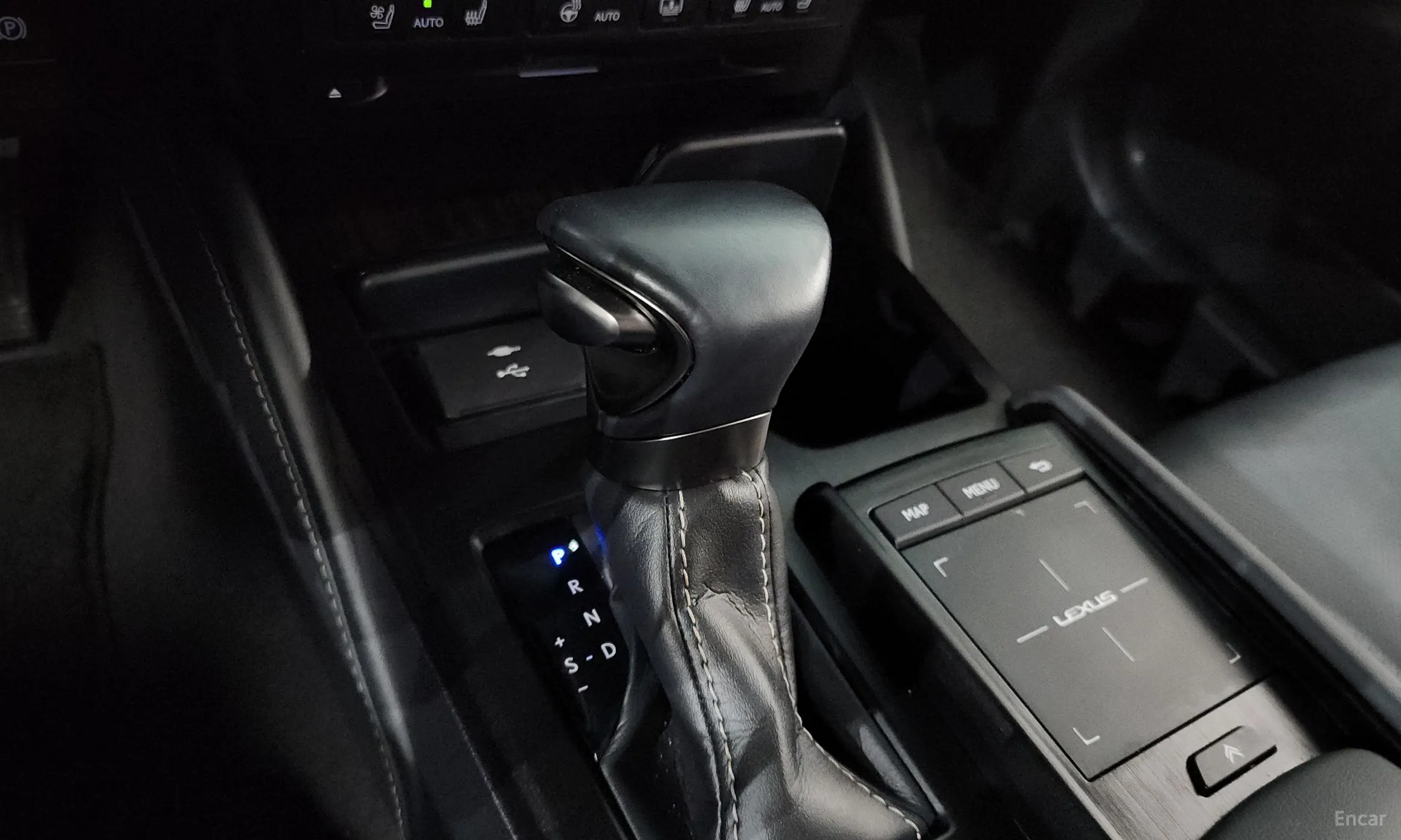 Lexus ES300h 7th Generation превью 9