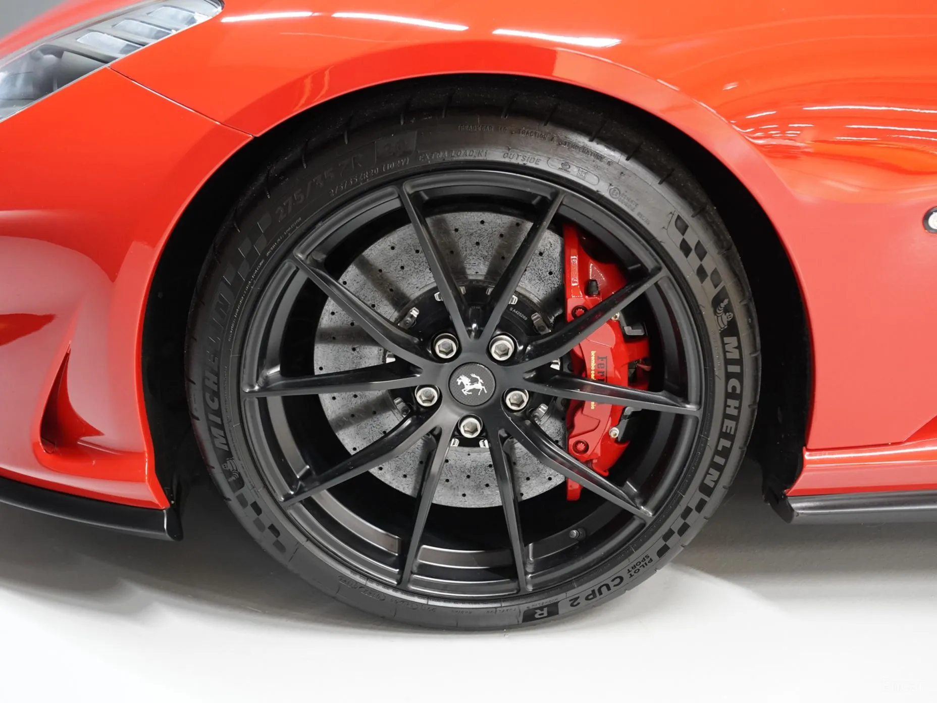 Ferrari 812 Superfast превью 14