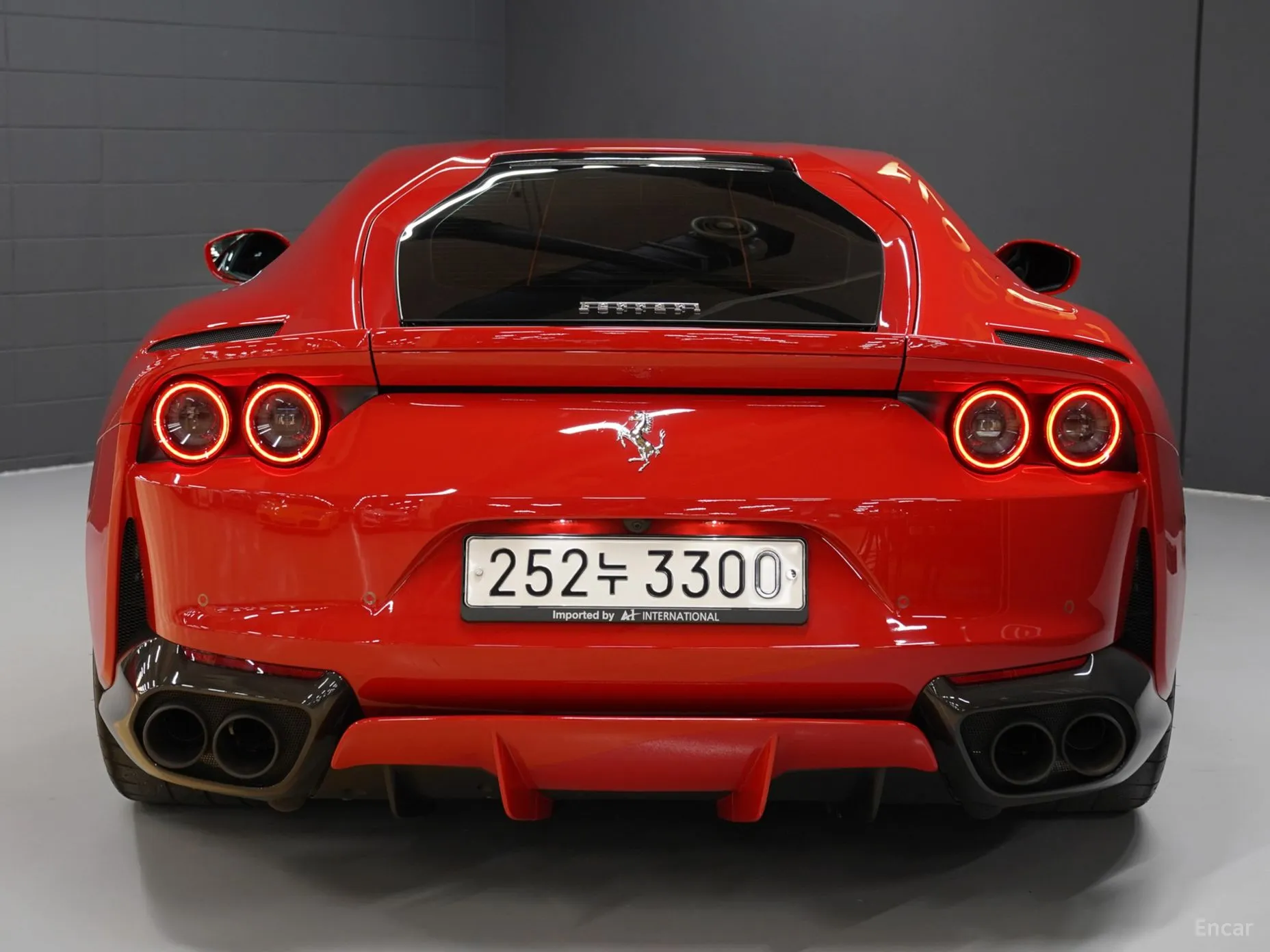 Ferrari 812 Superfast превью 4