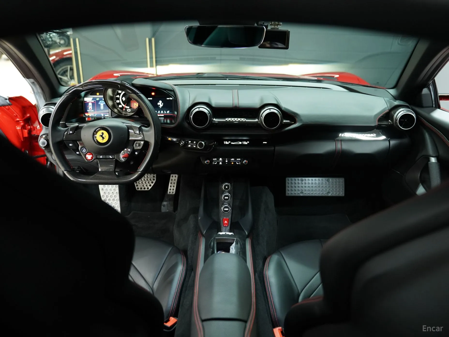 Ferrari 812 Superfast превью 7