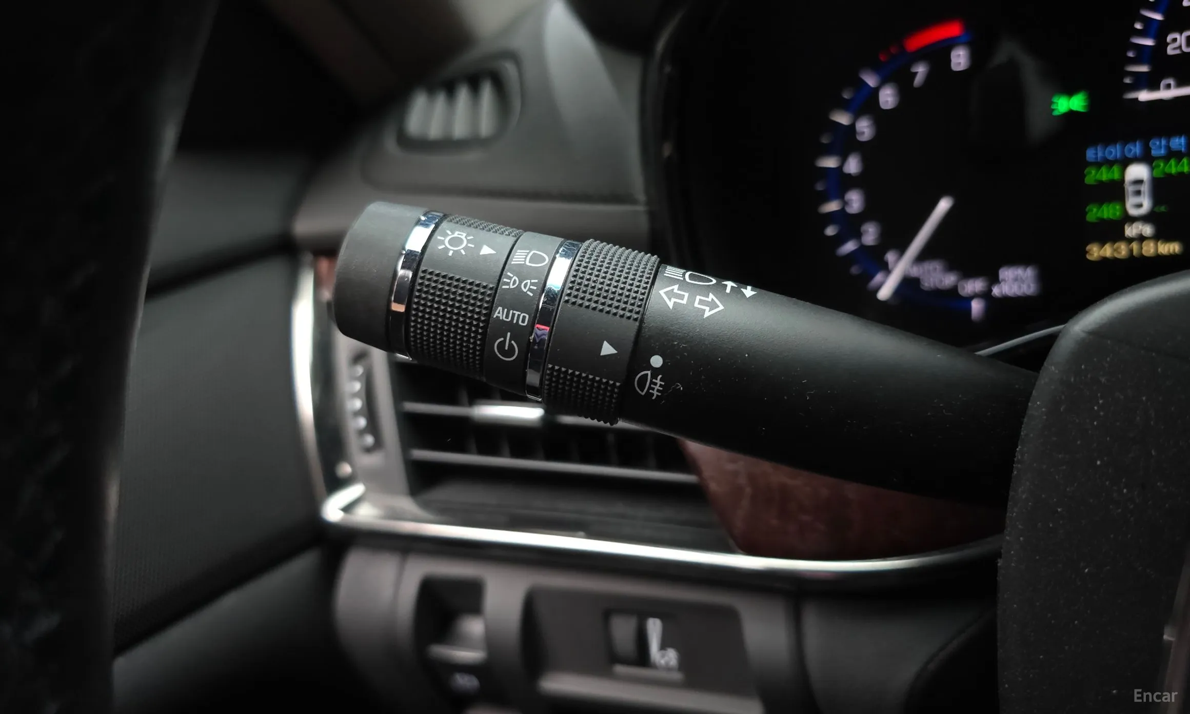 Cadillac CTS Gen 3 превью 16
