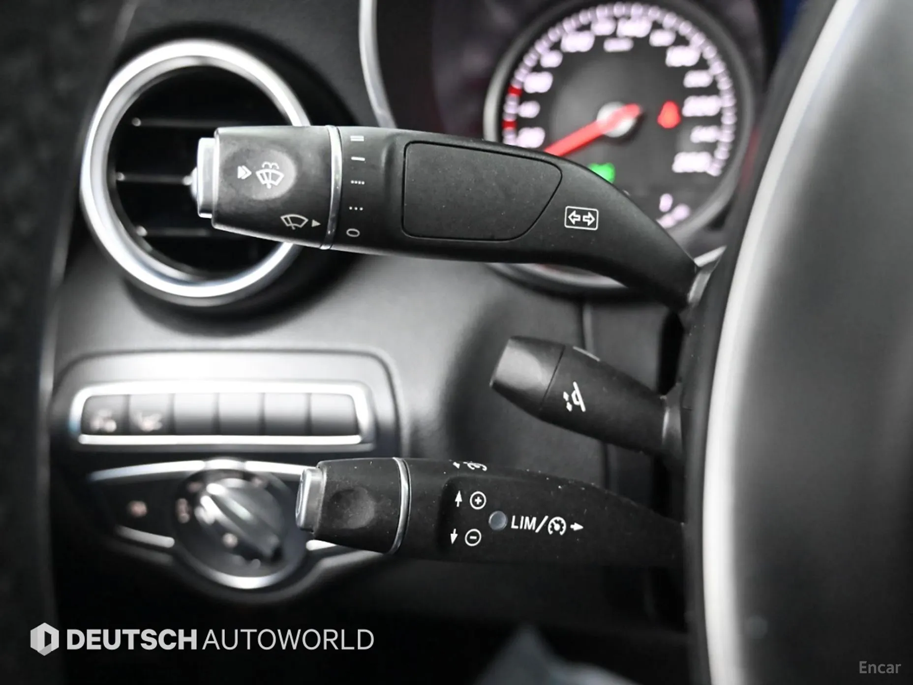 Mercedes Benz C-Class W205 превью 16