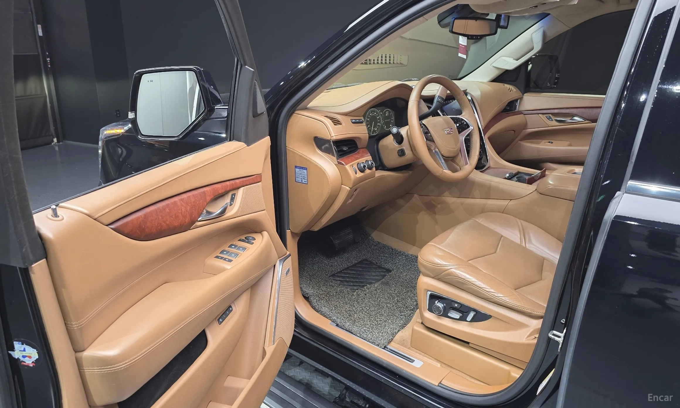 Cadillac Escalade превью 10