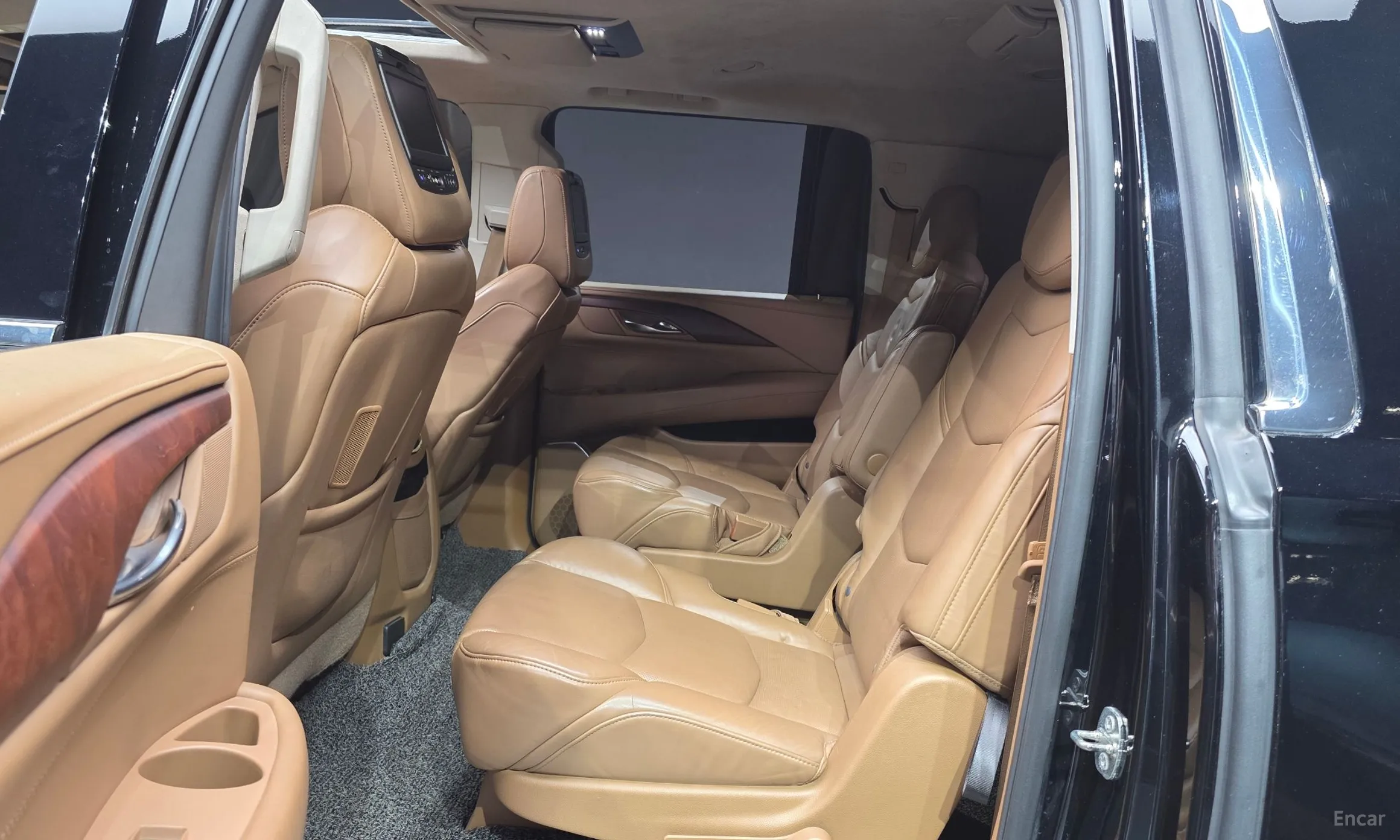 Cadillac Escalade превью 13