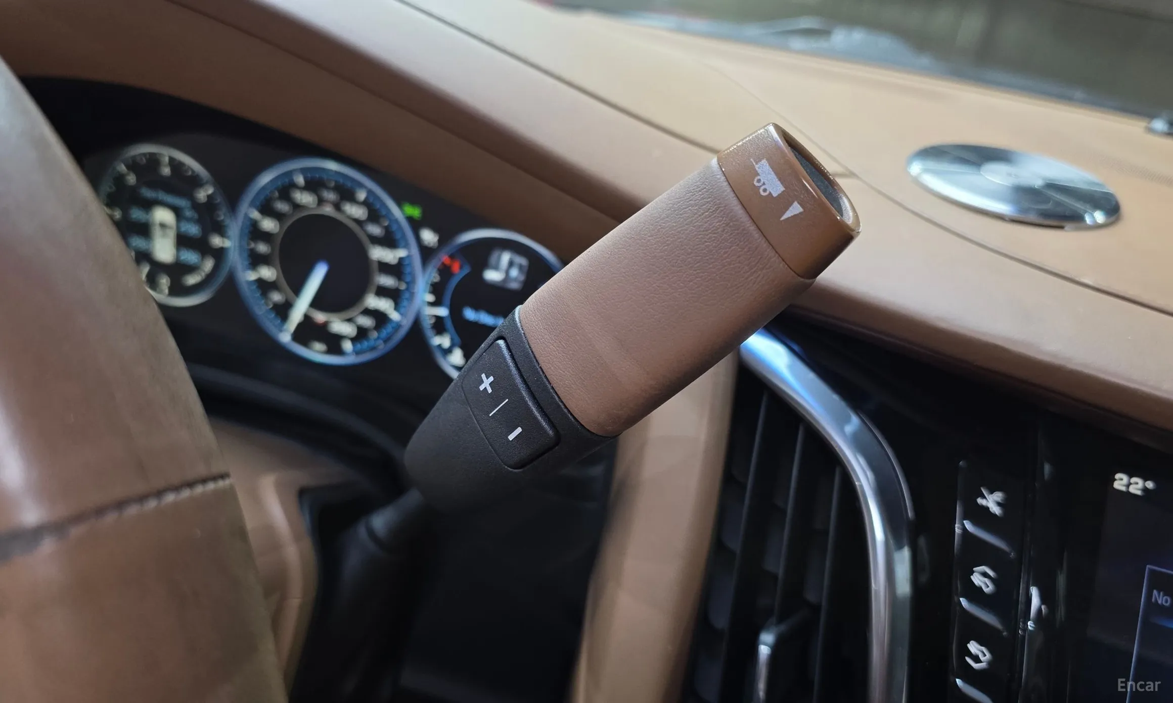 Cadillac Escalade превью 9