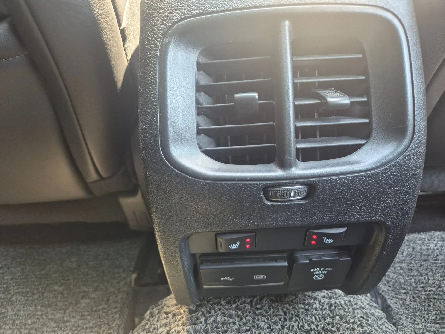 Jeep Cherokee (KL) превью 16