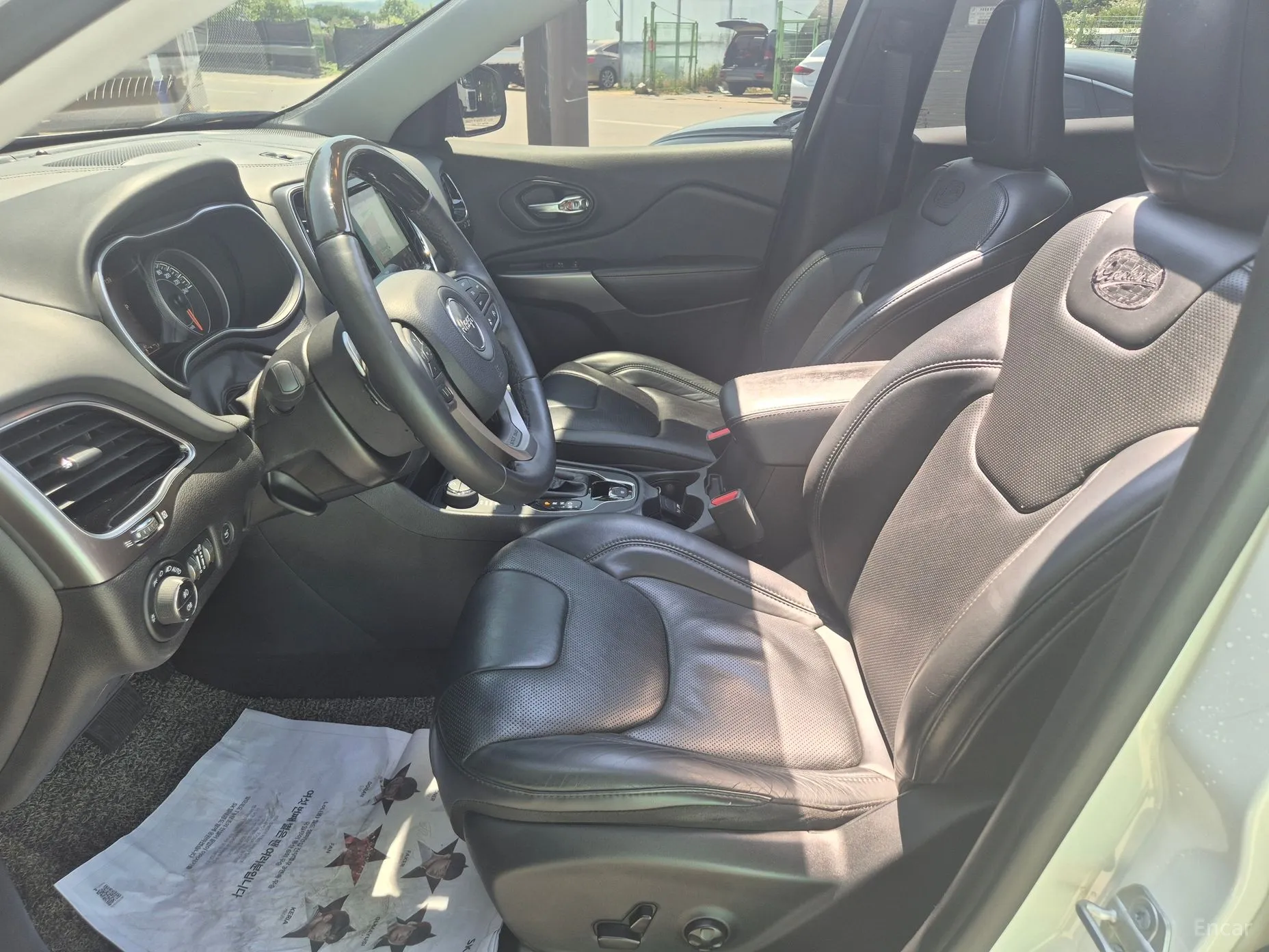 Jeep Cherokee (KL) превью 17