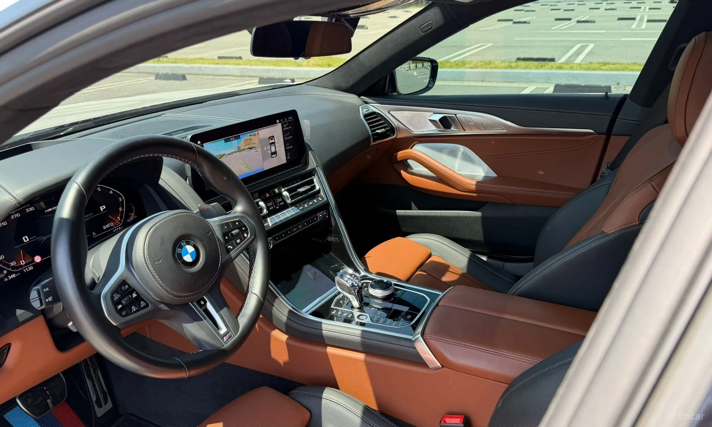 BMW 8-series (G15) превью 17