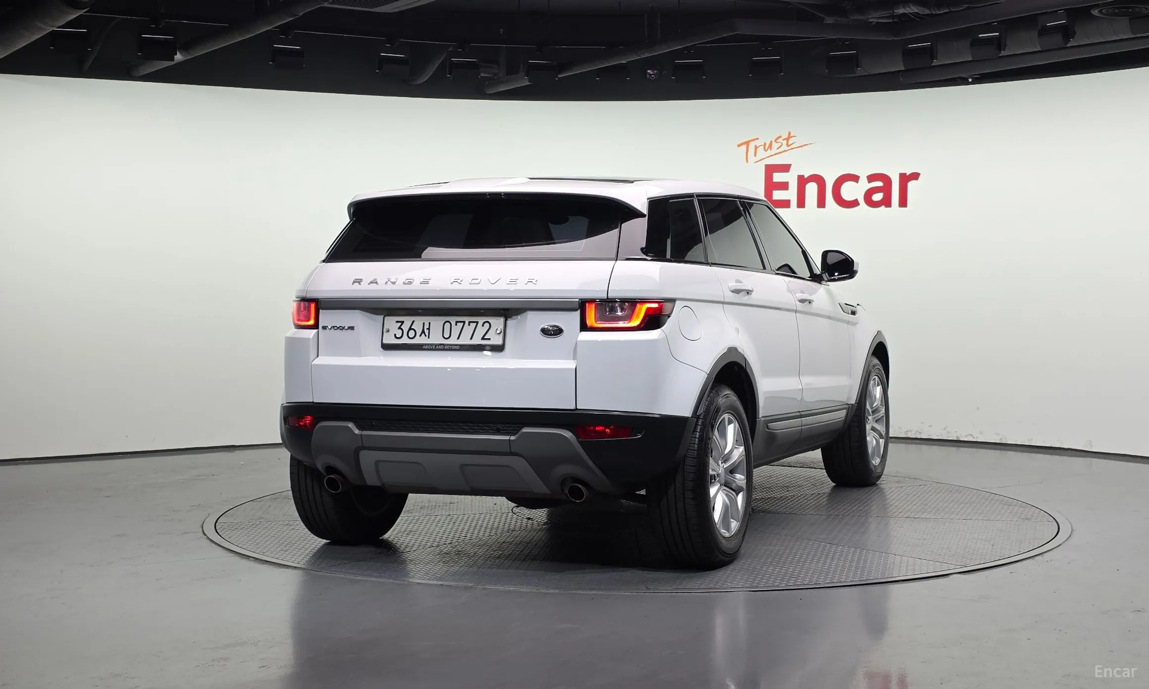 Land Rover Range Rover Evoque превью 2