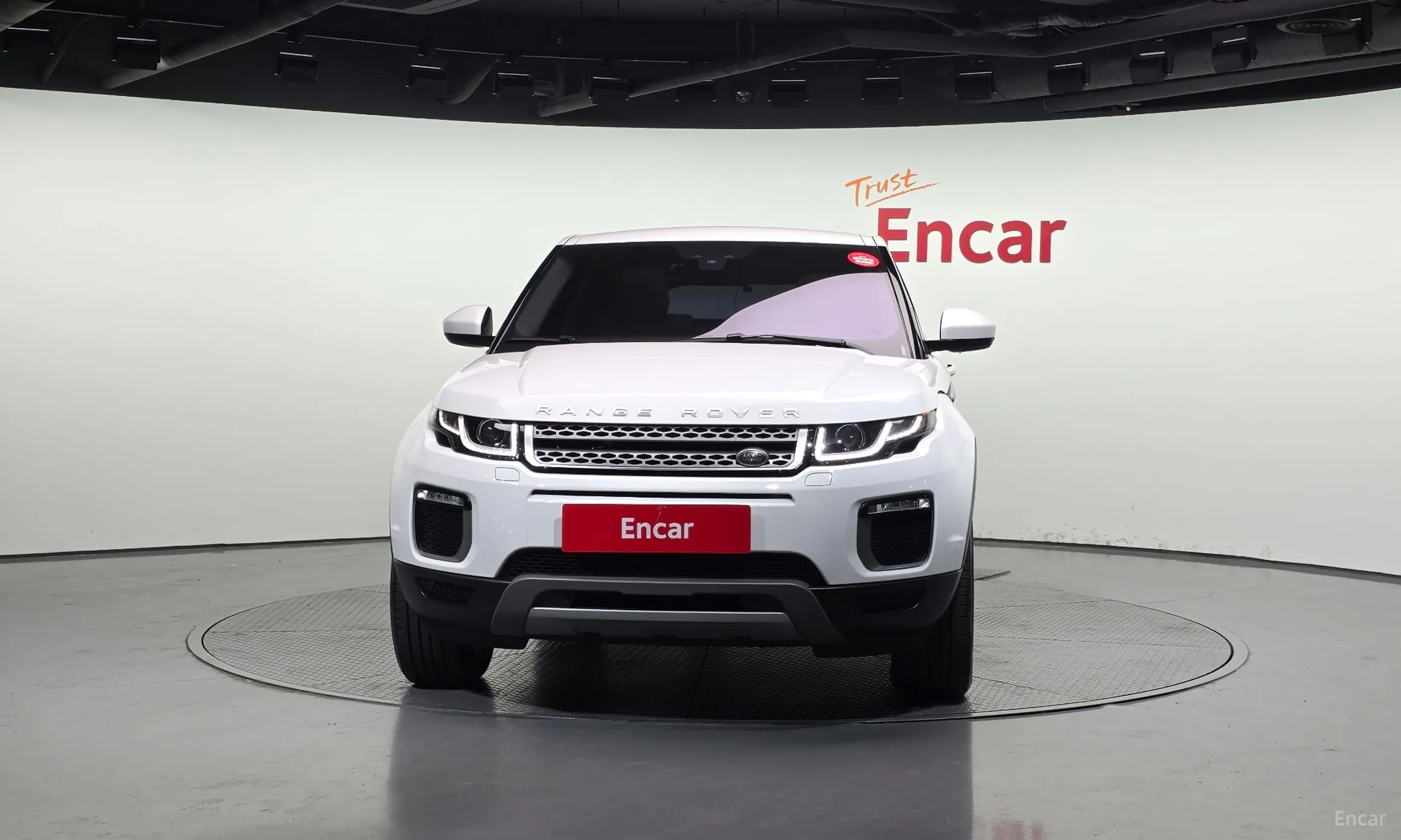 Land Rover Range Rover Evoque превью 3