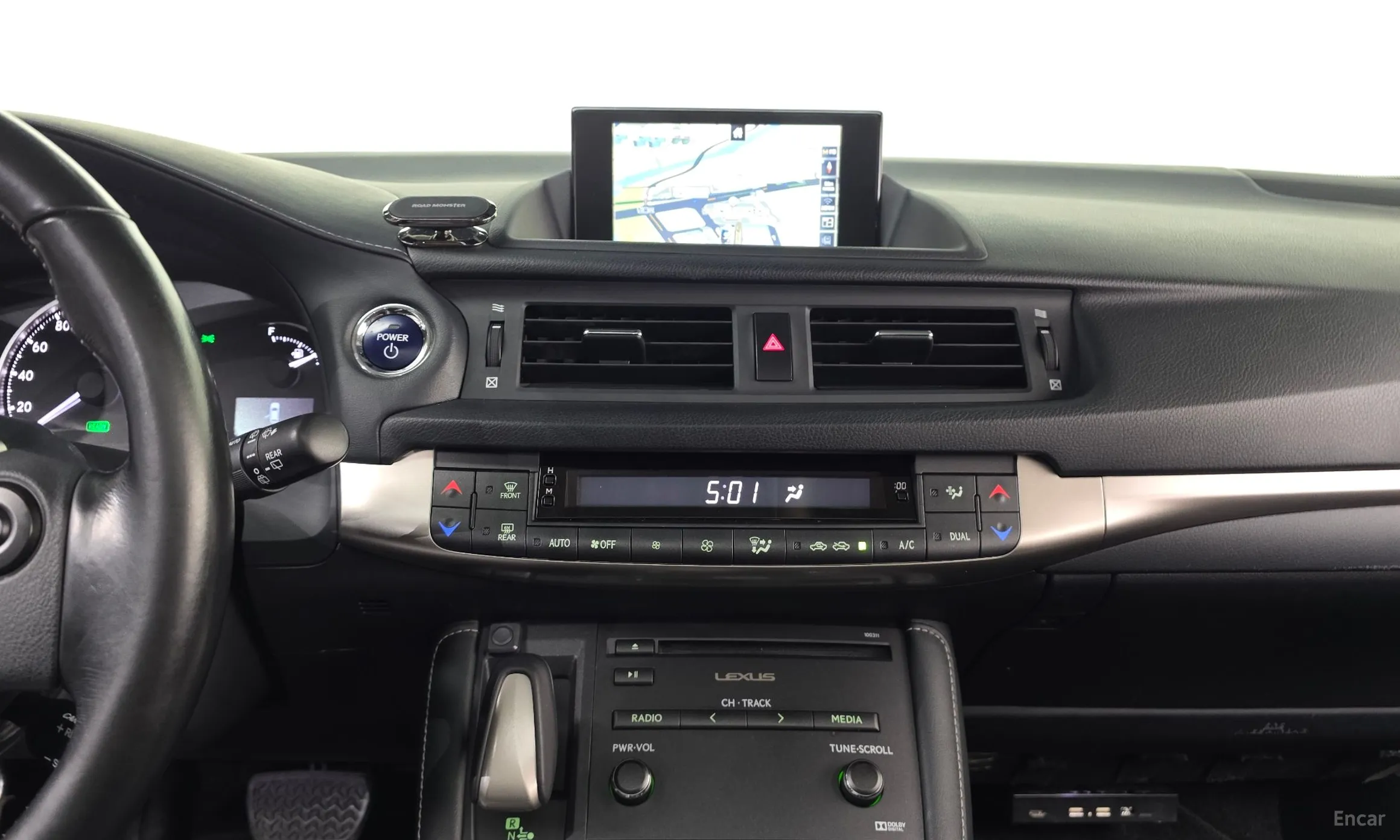 Lexus CT200h превью 14