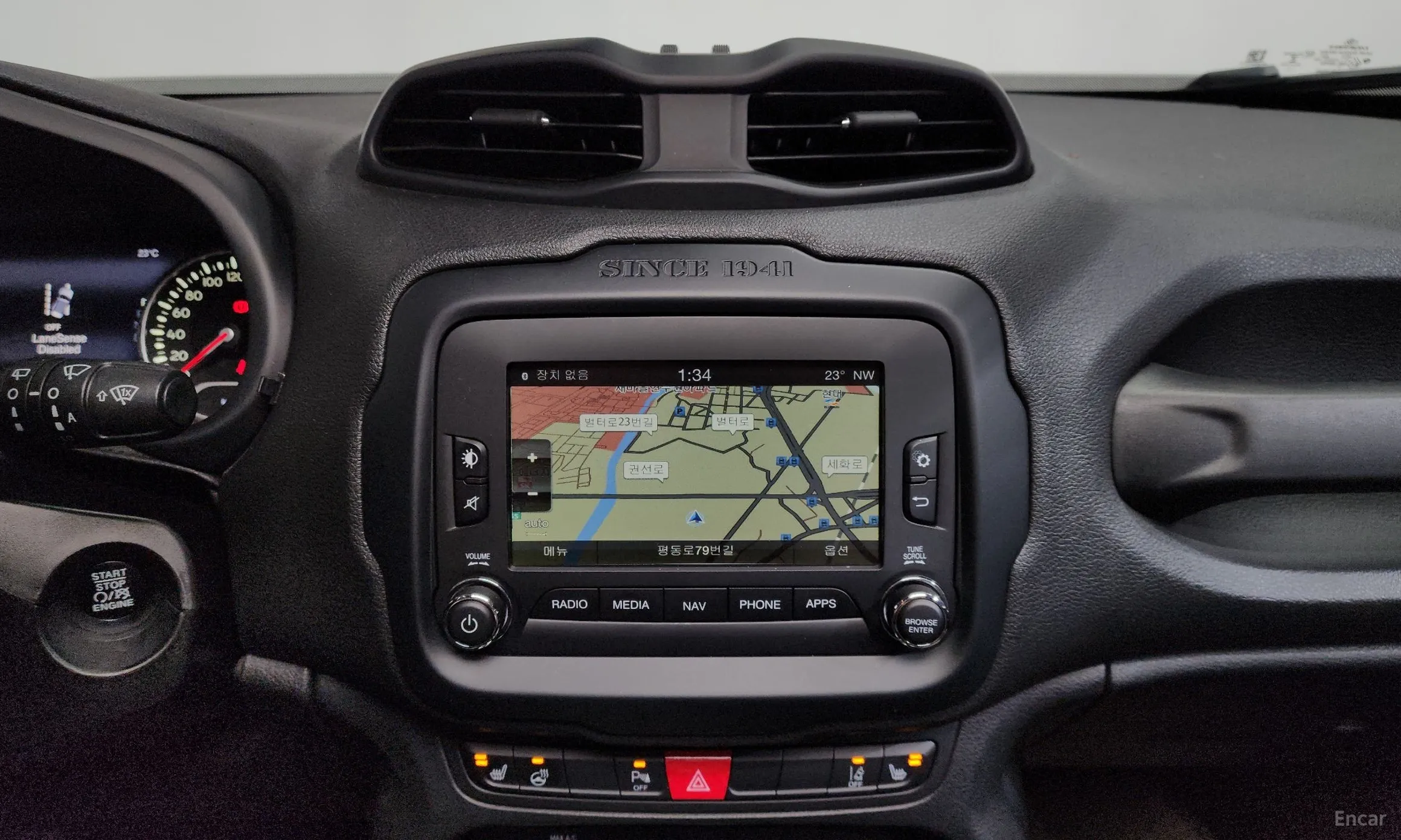 Jeep Renegade превью 13