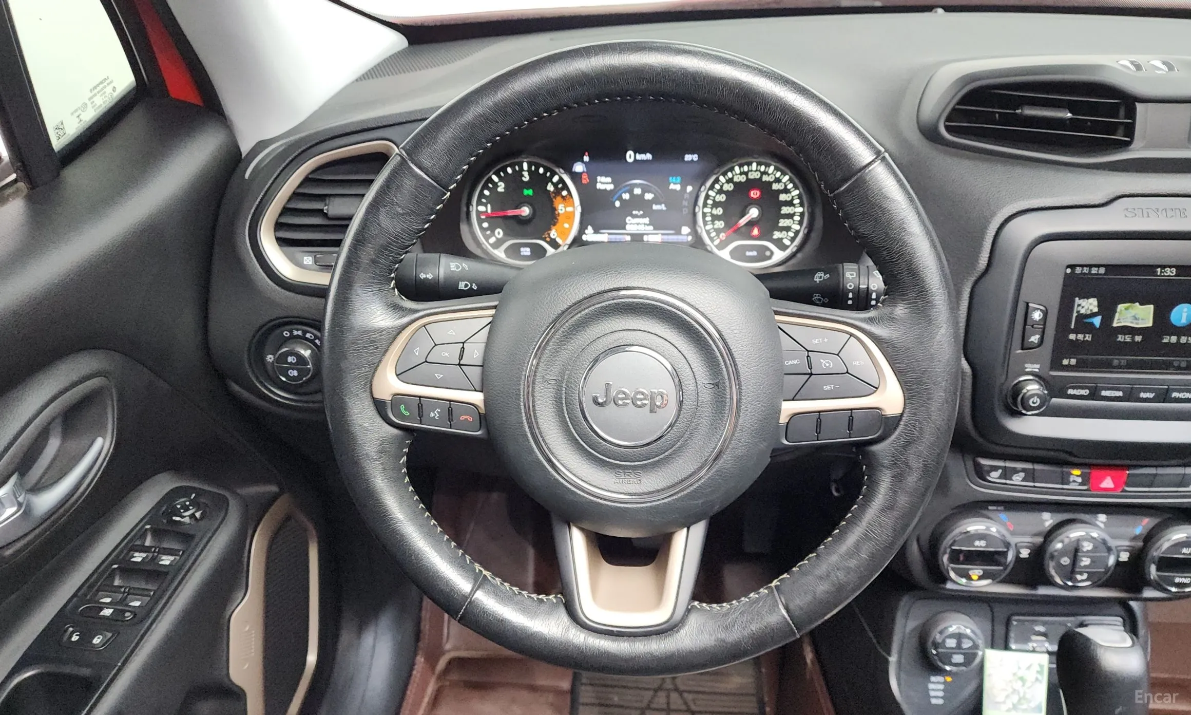 Jeep Renegade превью 14