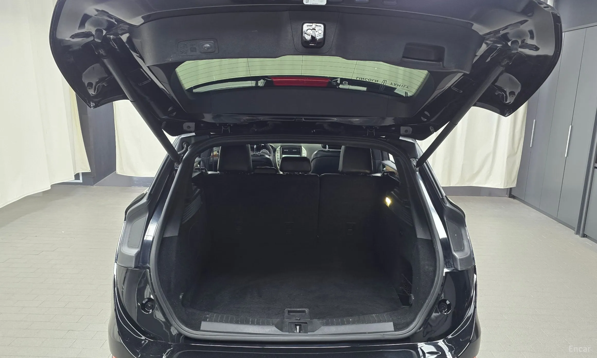 Lincoln MKC превью 20