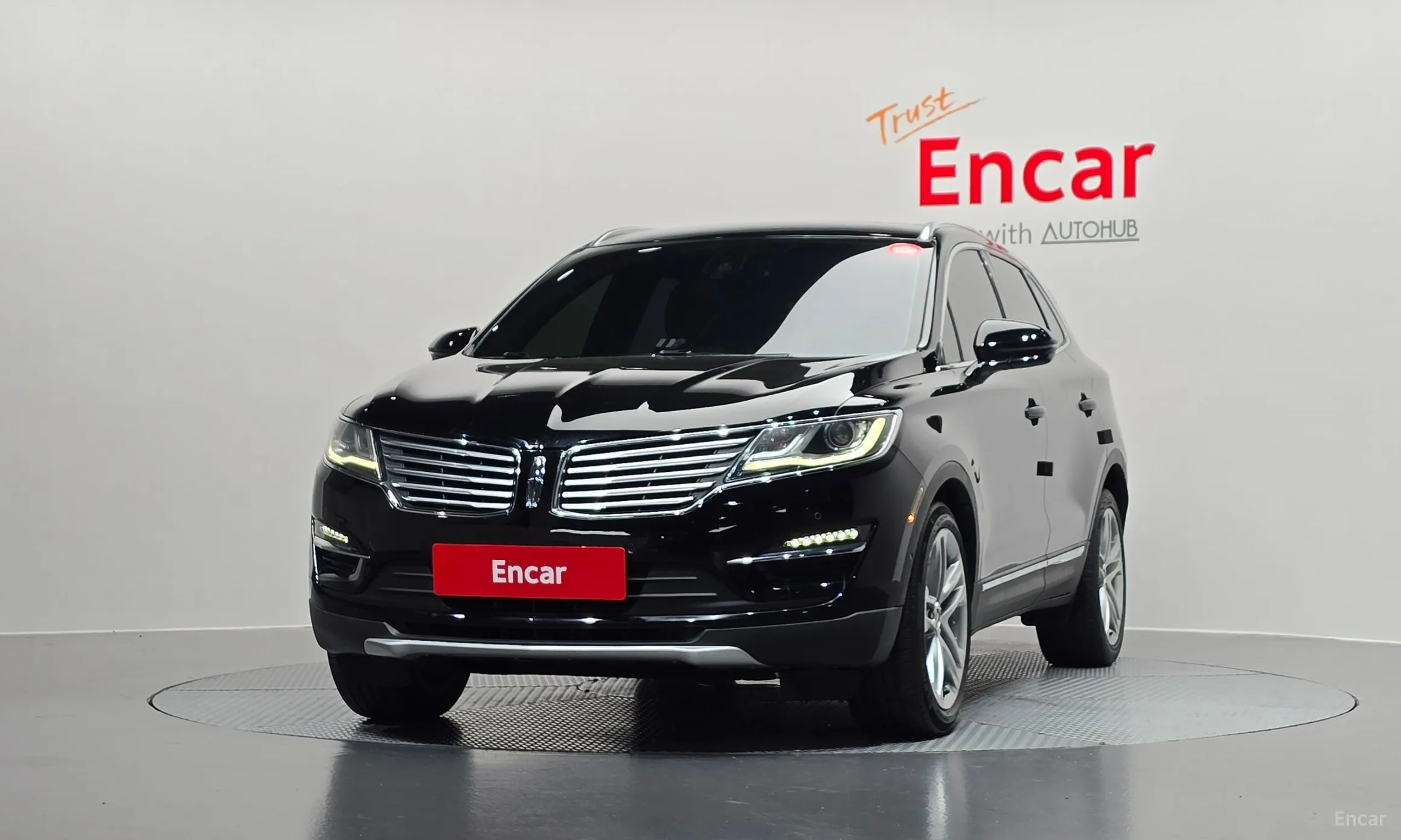 Lincoln MKC превью 3