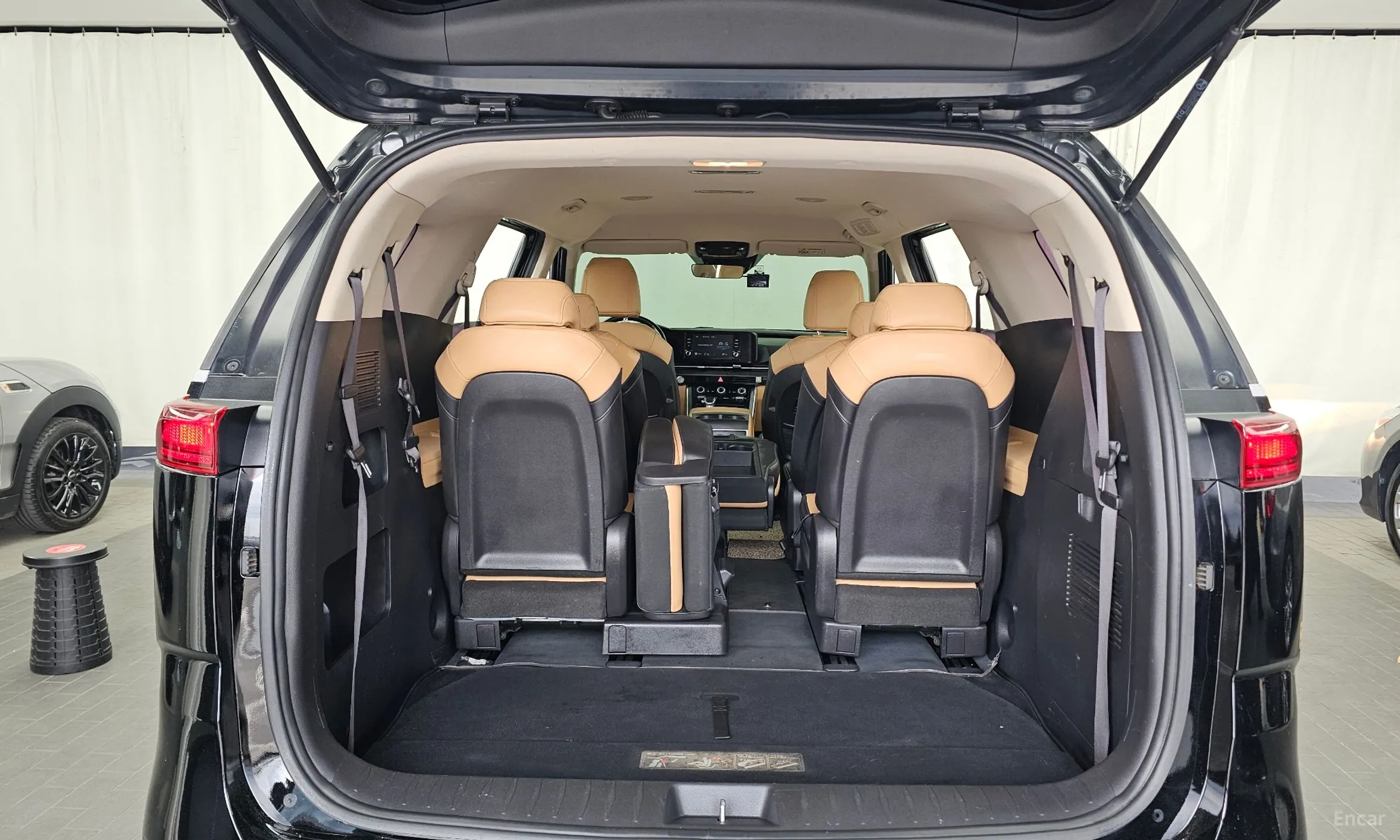 Kia Carnival Gen 4 превью 20