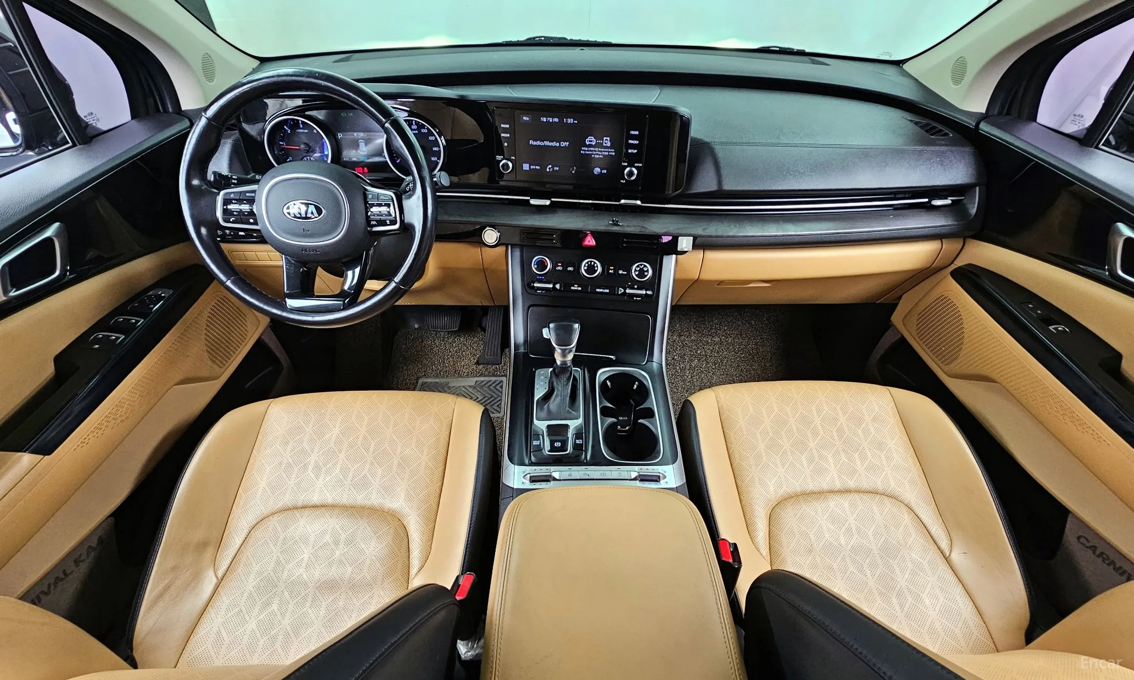 Kia Carnival Gen 4 превью 7