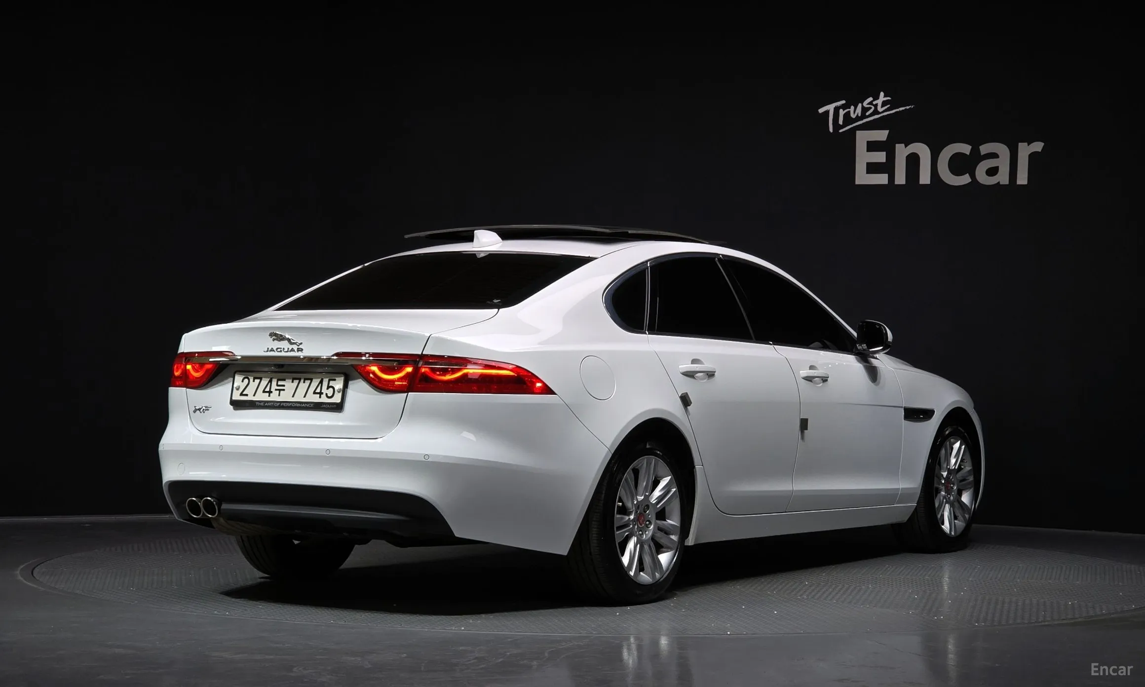 Jaguar XF (x260) превью 2