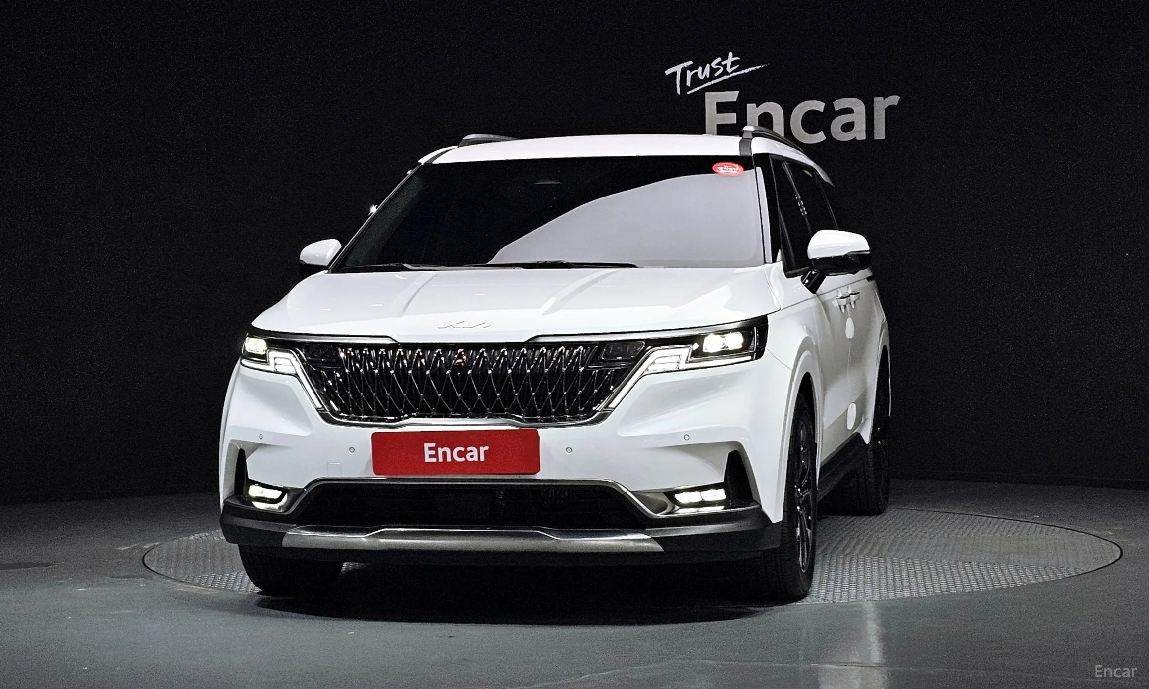 Kia Carnival Gen 4 превью 3