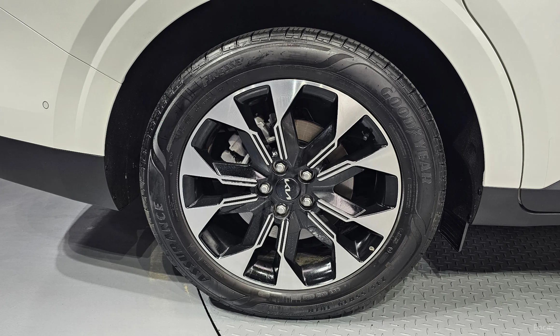 Kia Carnival Gen 4 превью 5