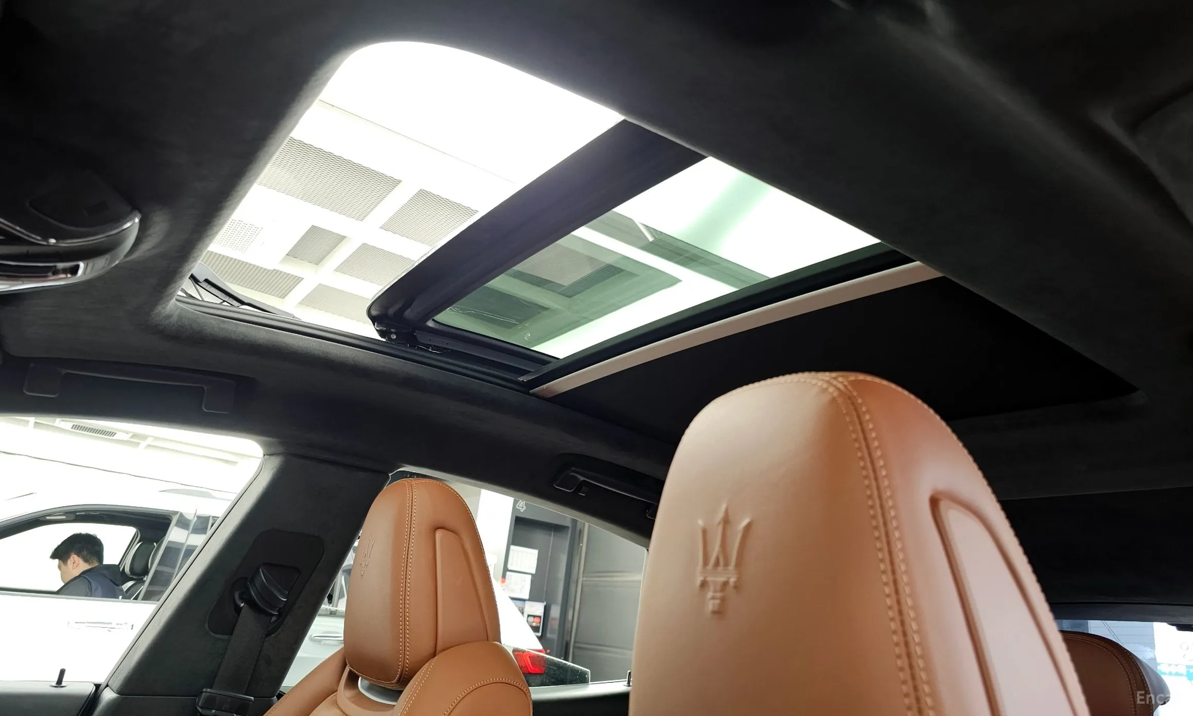Maserati Levante превью 19