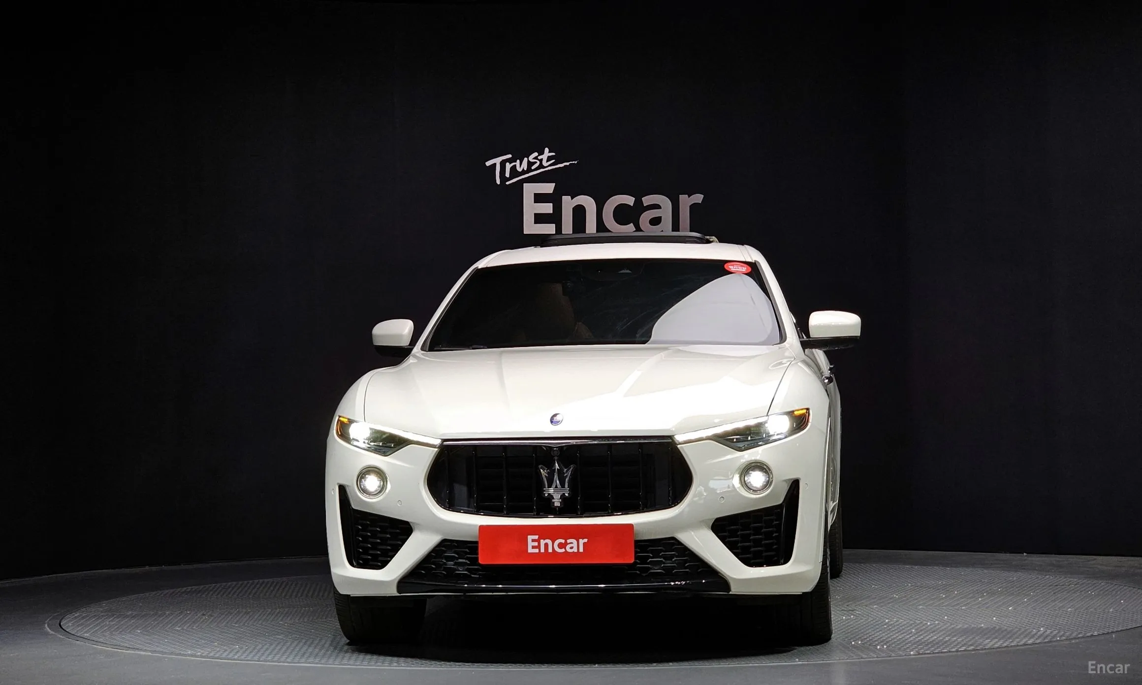 Maserati Levante превью 3