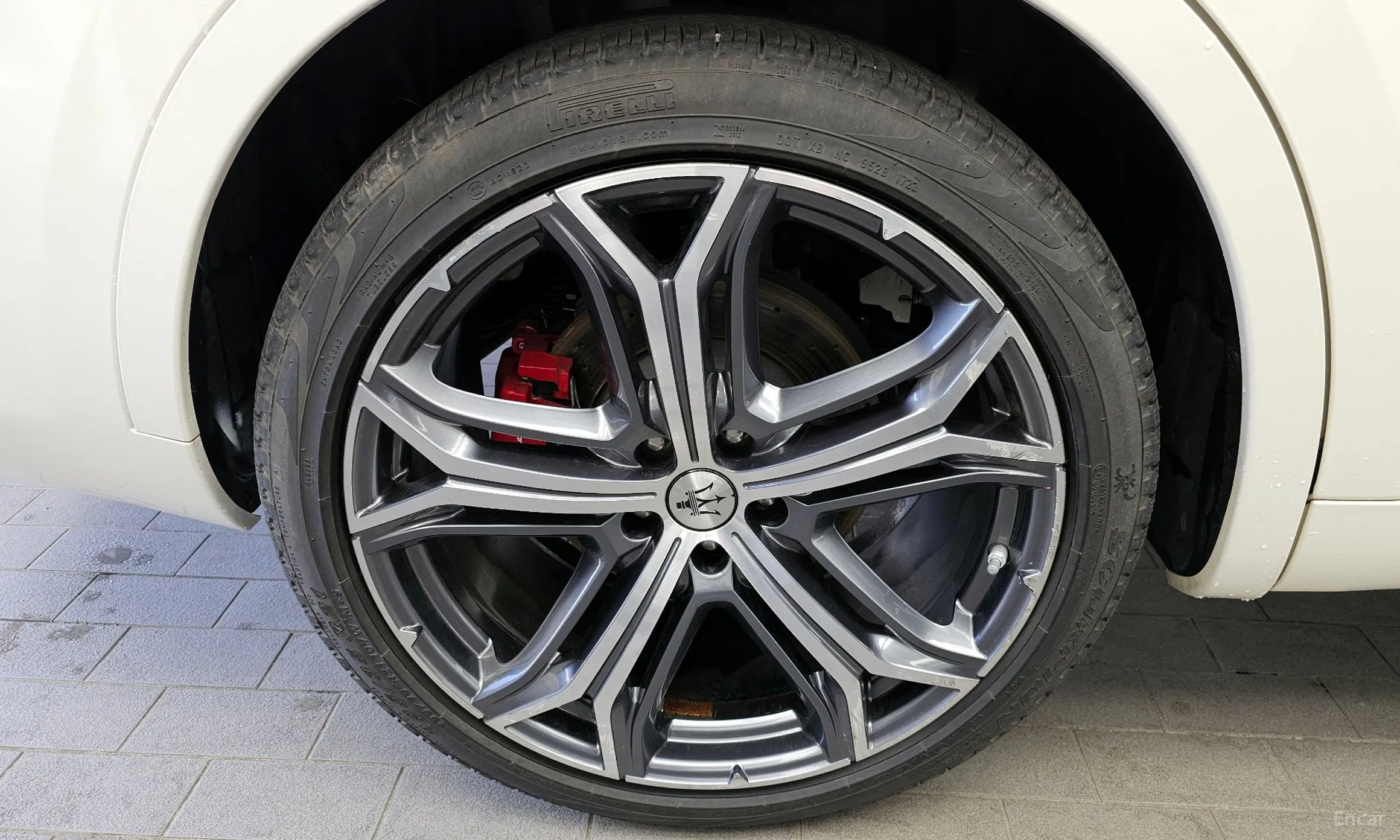 Maserati Levante превью 5