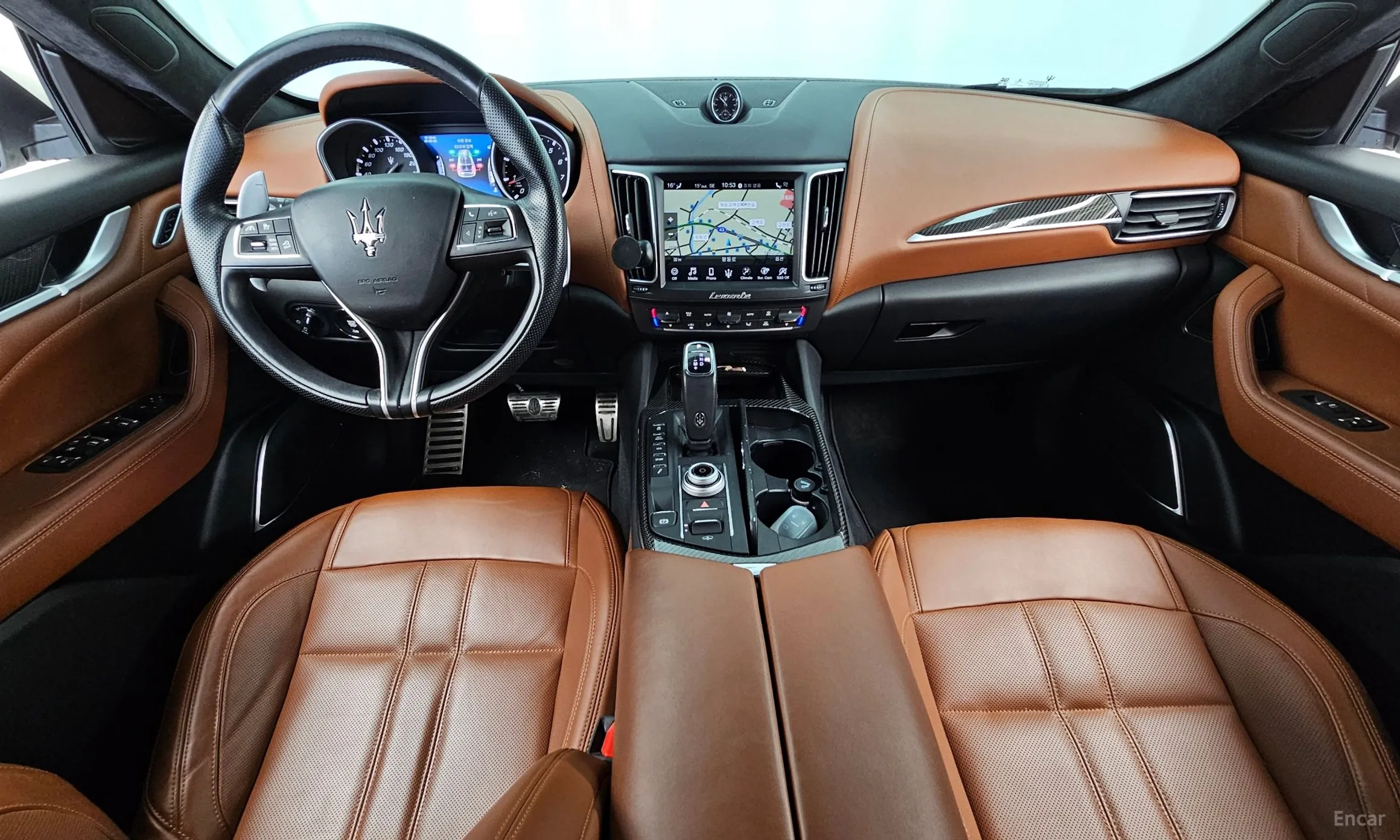Maserati Levante превью 7