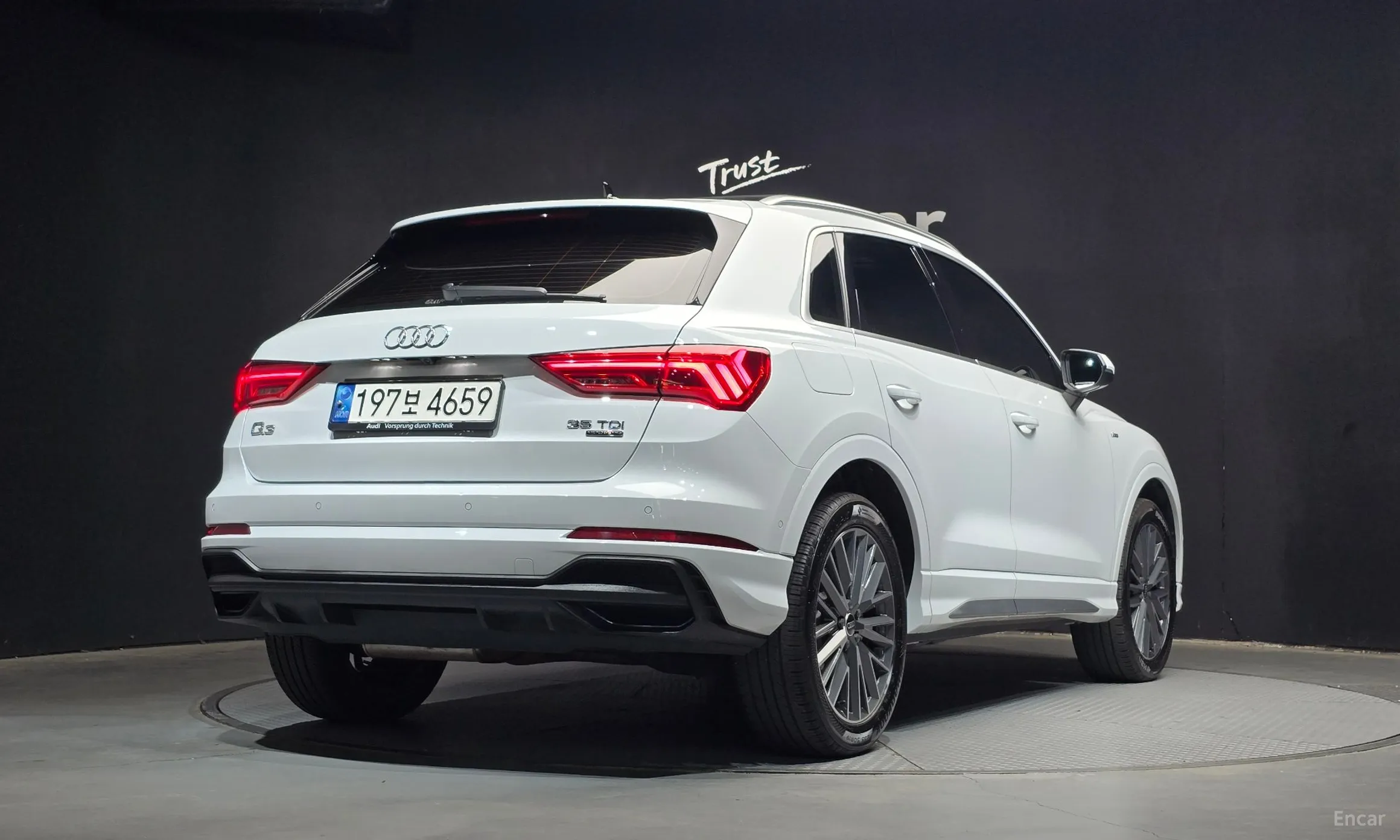 Audi Q3 (F3) превью 2