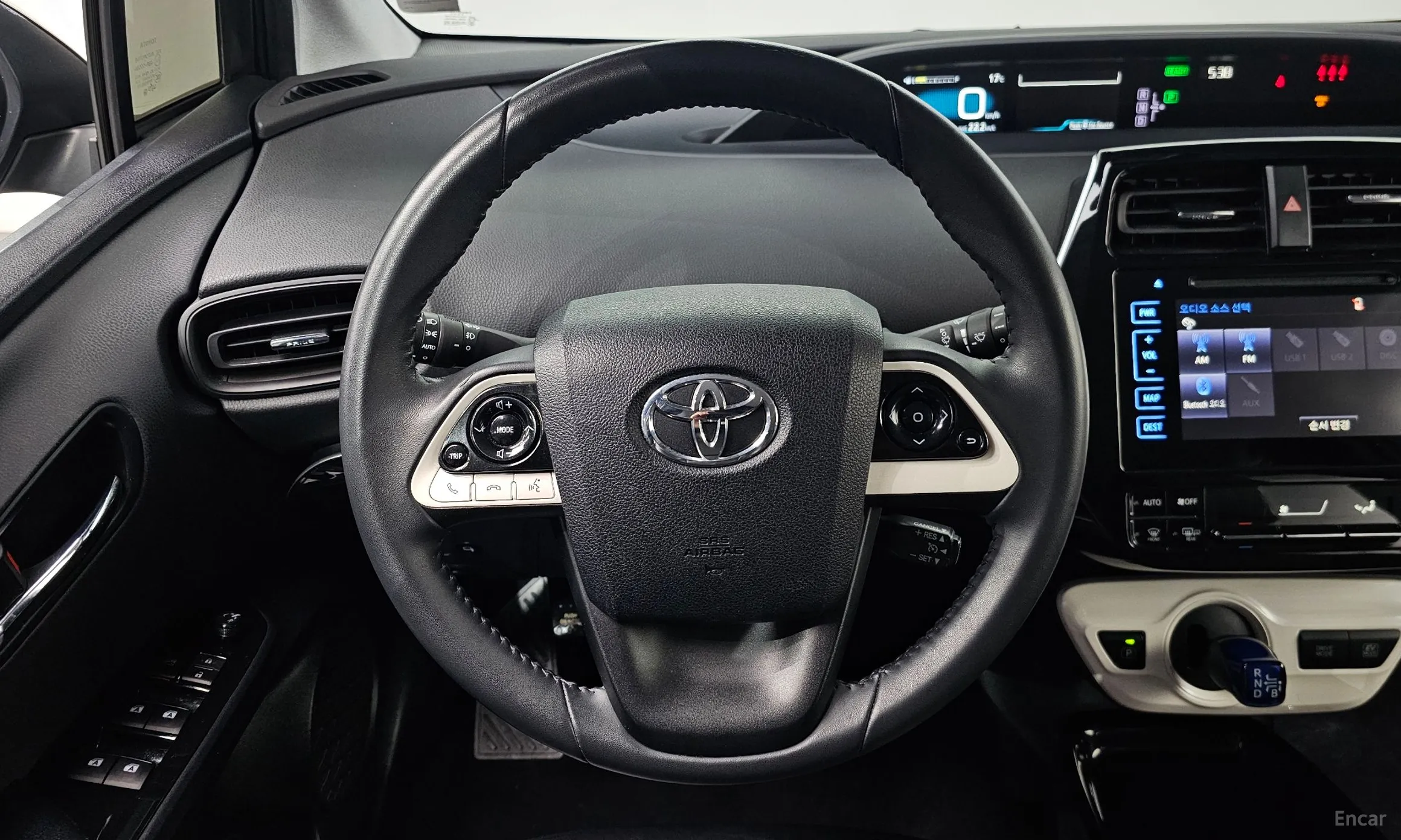 Toyota Prius 4th Generation превью 14