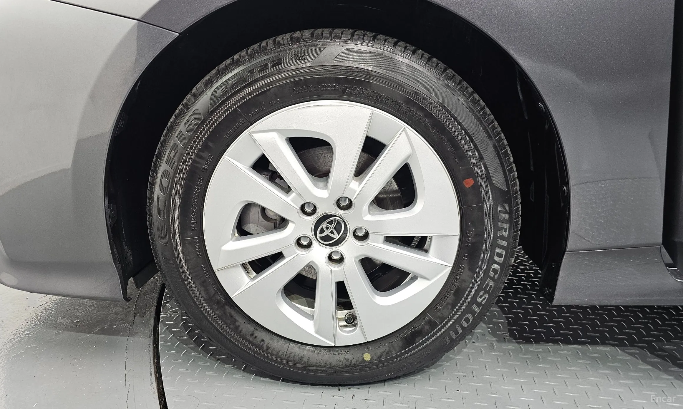 Toyota Prius 4th Generation превью 5