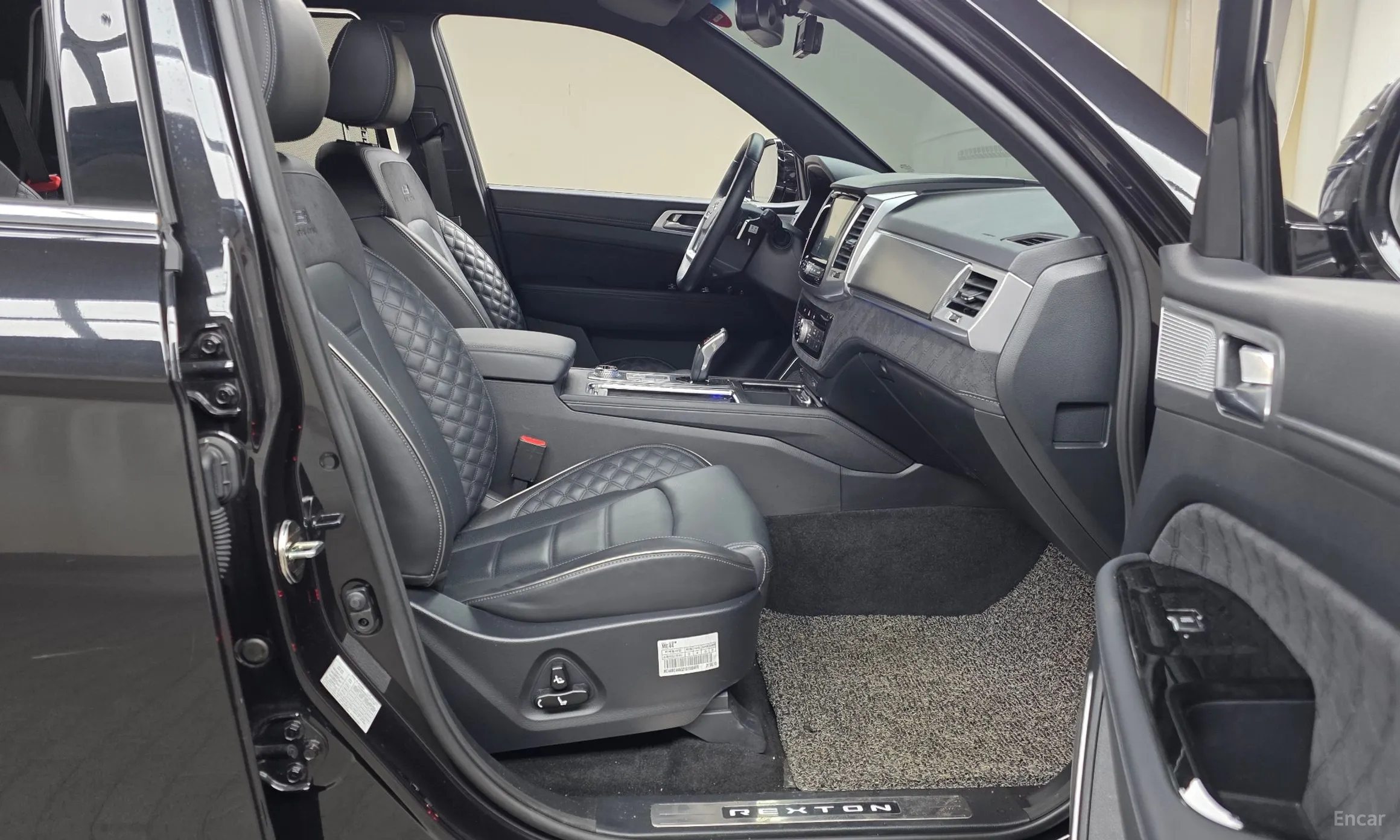KG Mobility (SsangYong) Rexton превью 11