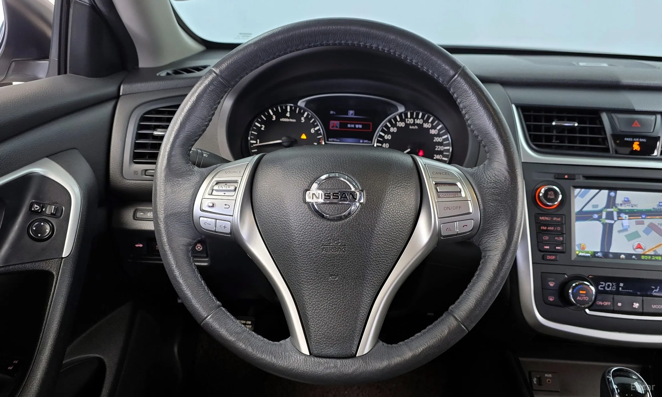 Nissan Altima превью 14