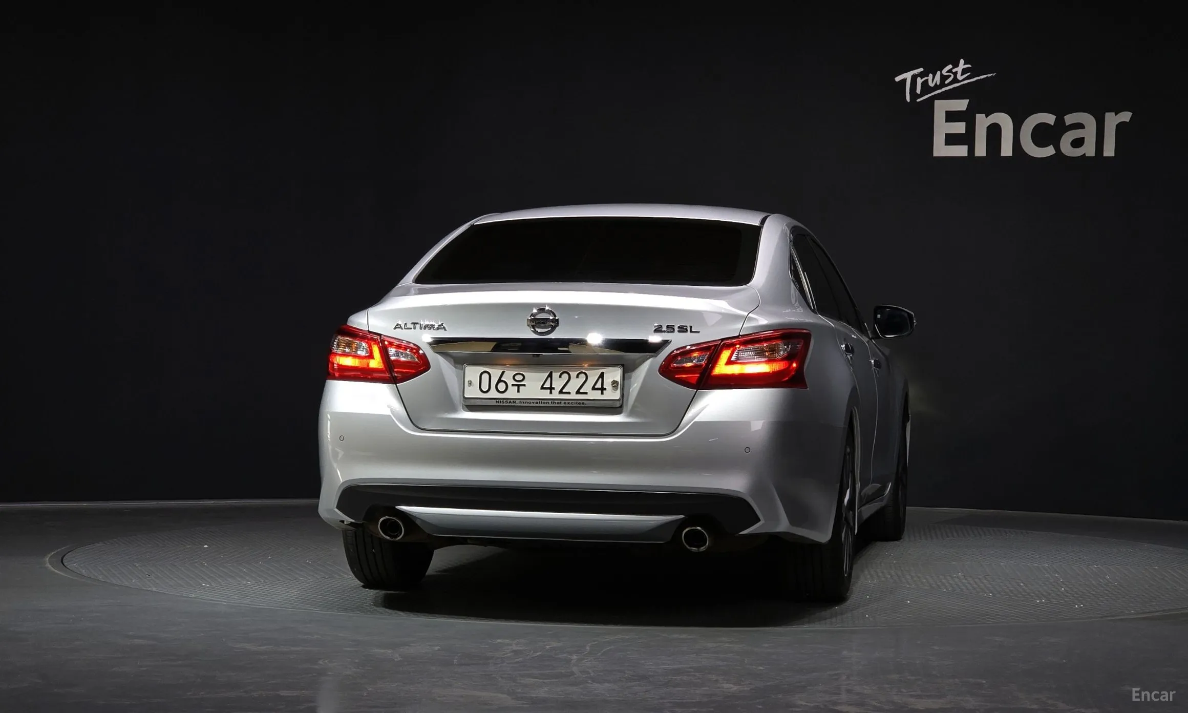 Nissan Altima превью 4