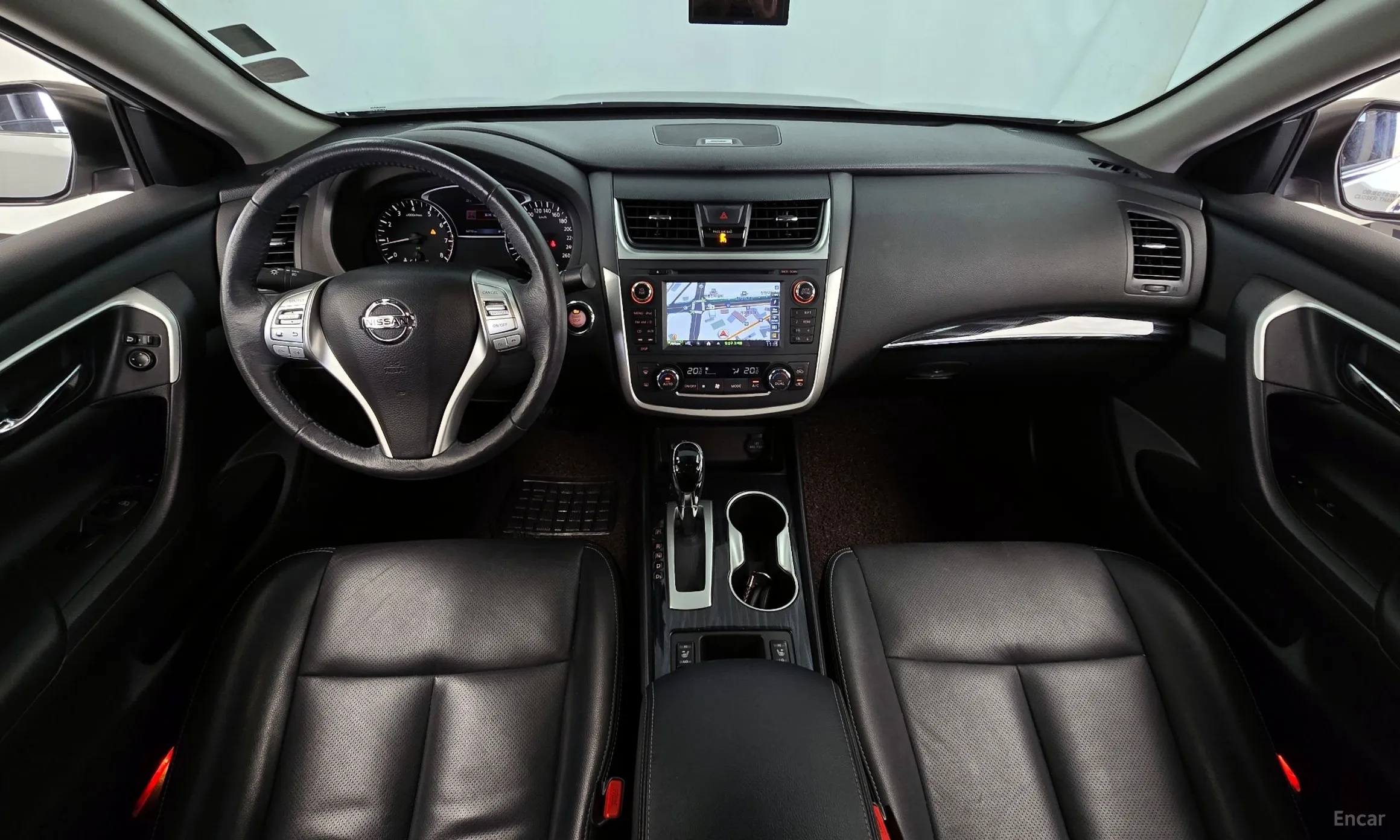 Nissan Altima превью 7