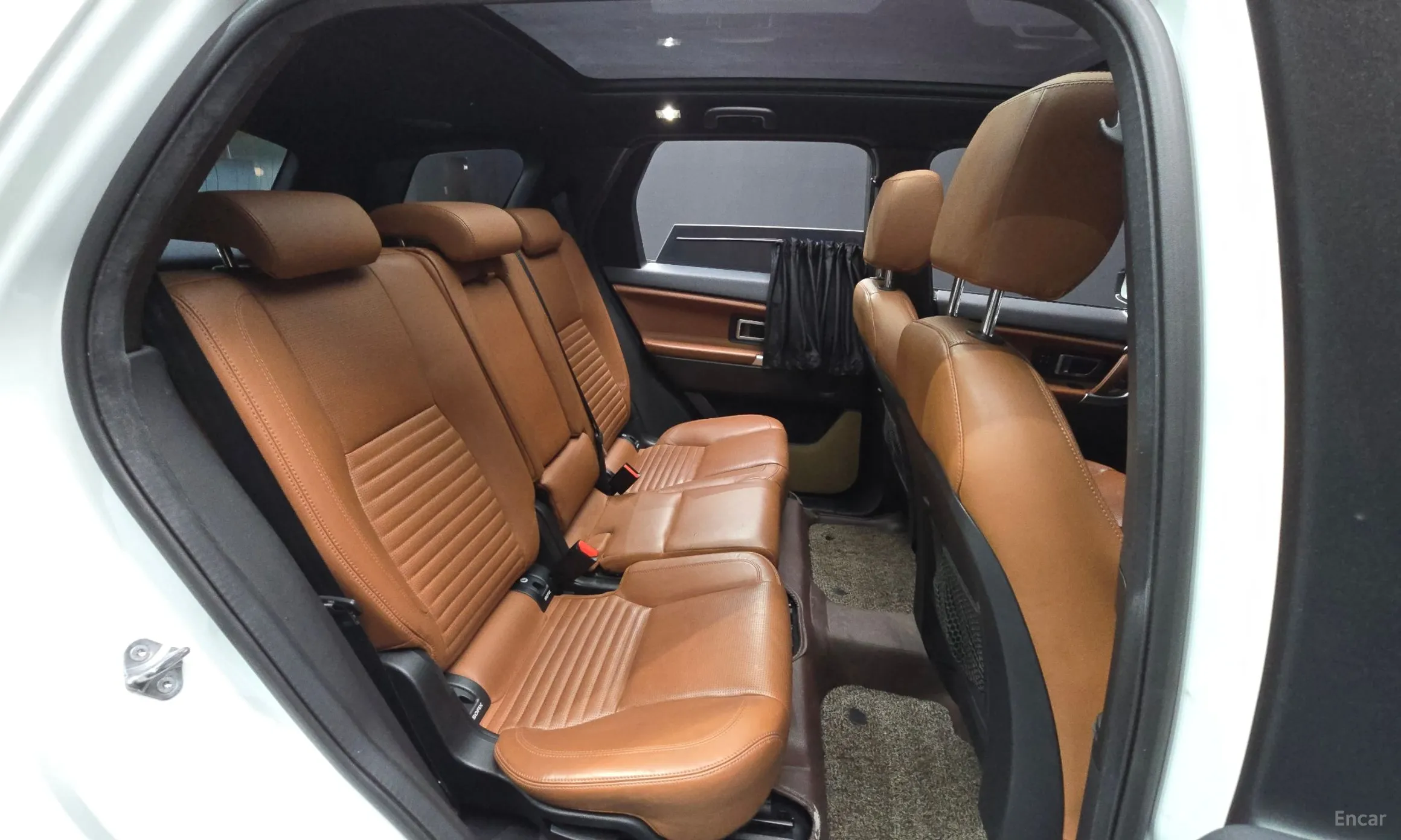 Land Rover Discovery Sports превью 12