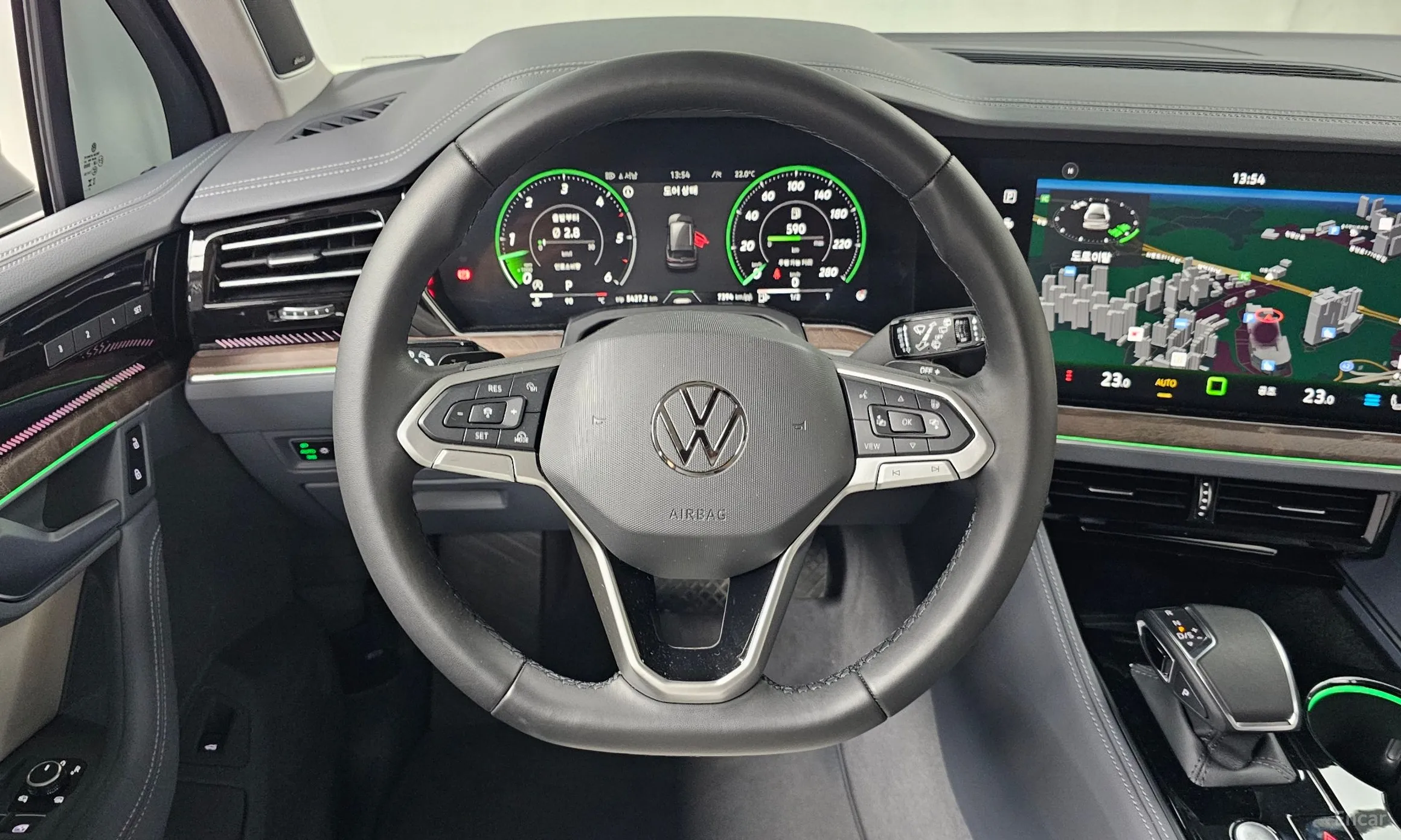 Volkswagen Touareg 3rd Generation превью 12
