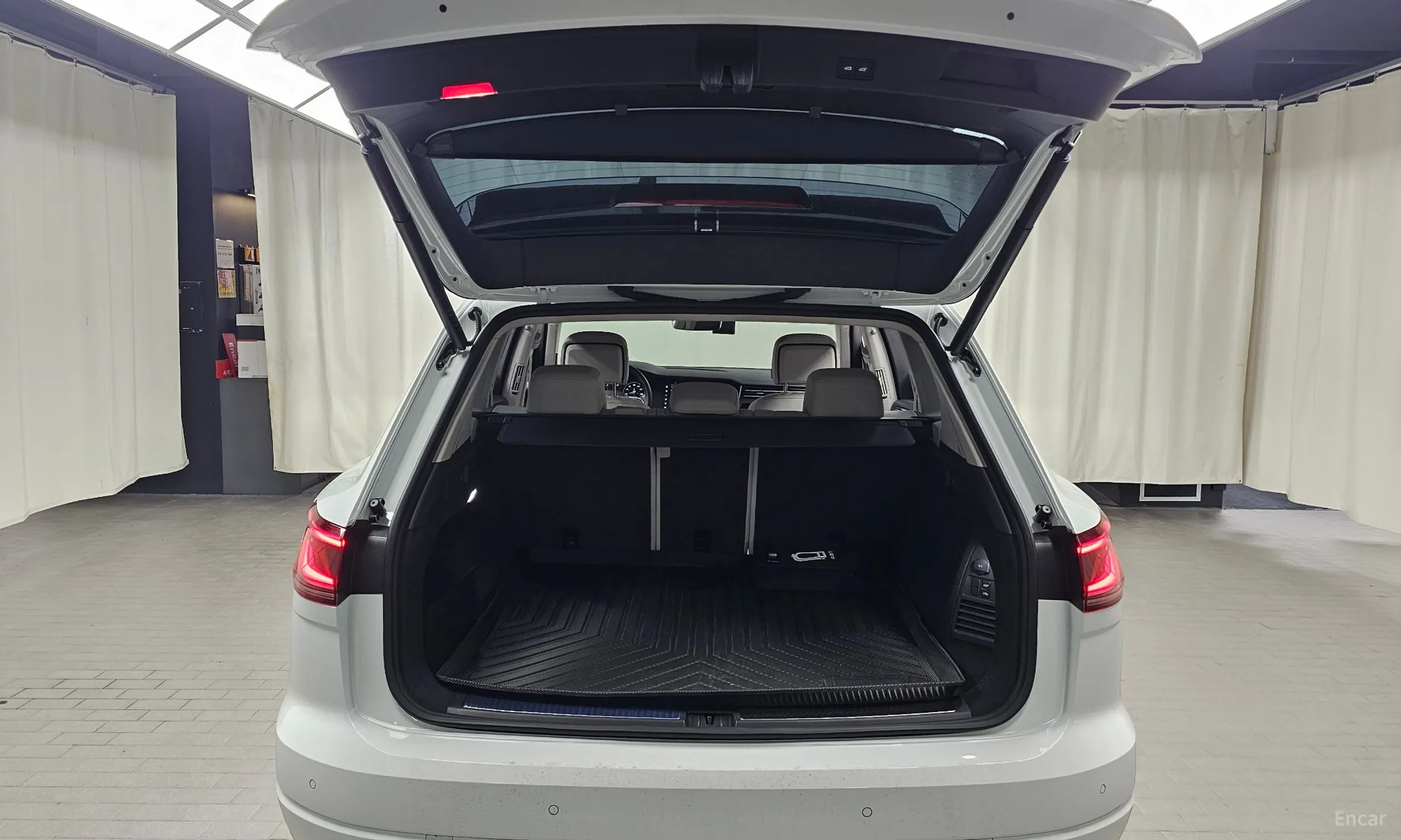 Volkswagen Touareg 3rd Generation превью 20