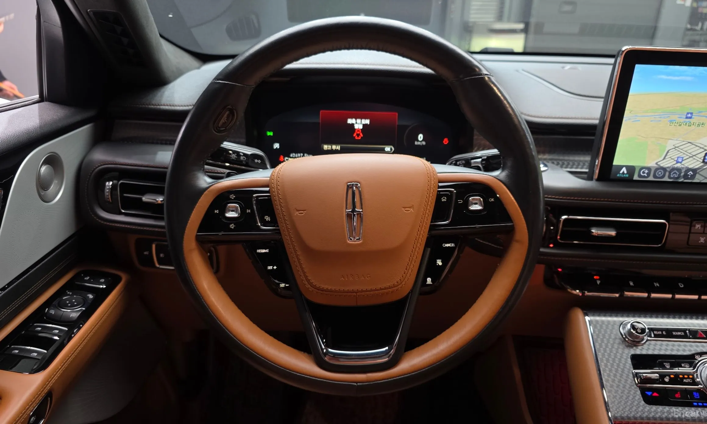 Lincoln Aviator 2nd Generation превью 13