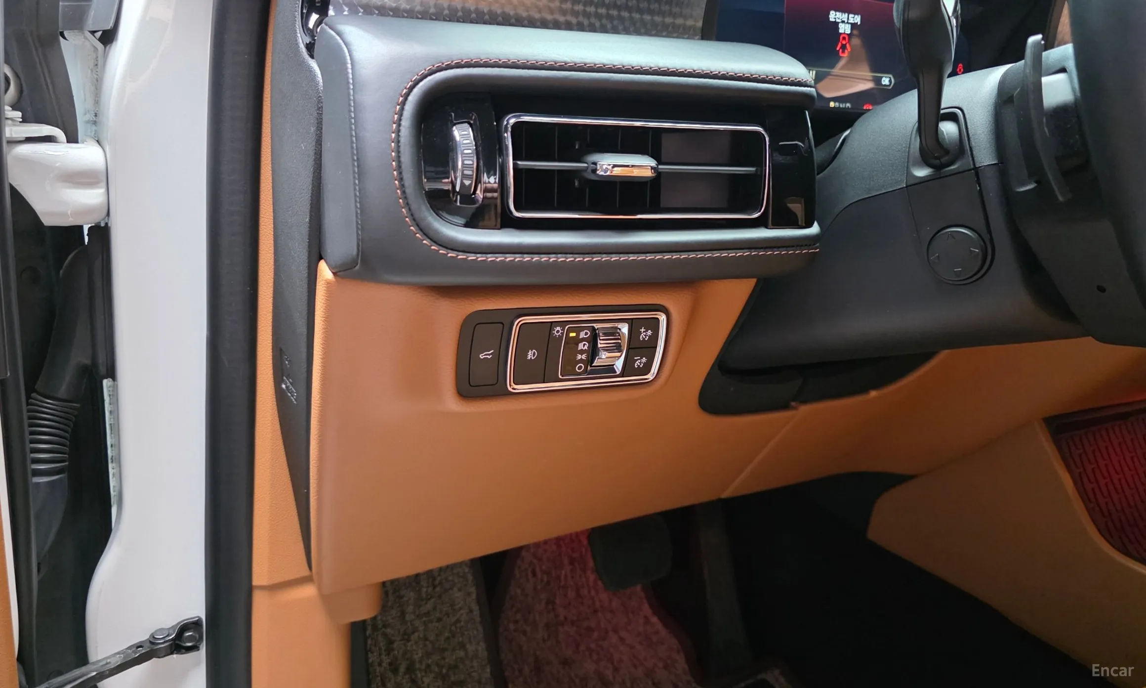 Lincoln Aviator 2nd Generation превью 14