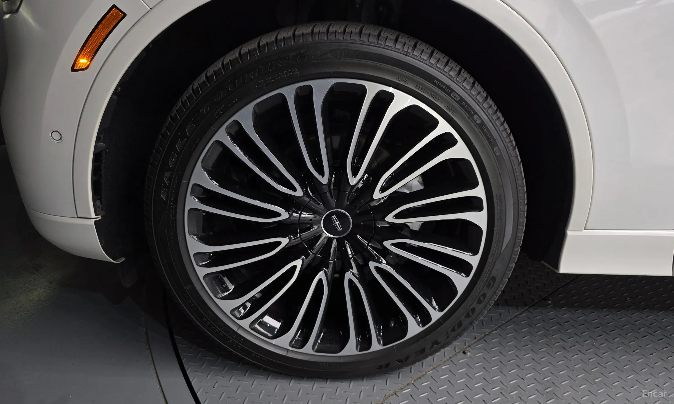 Lincoln Aviator 2nd Generation превью 5