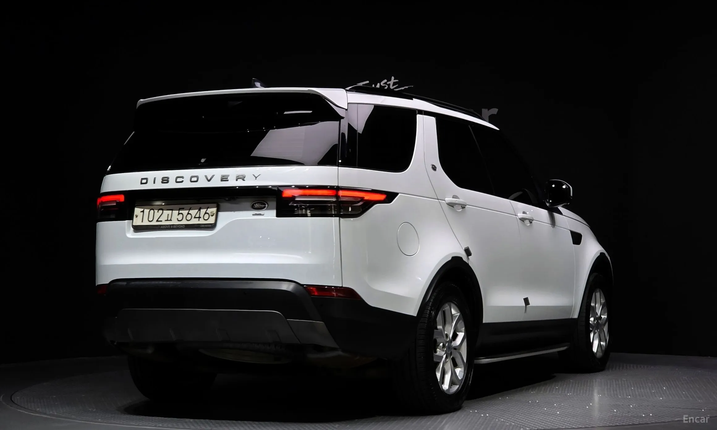 Land Rover Discovery 5 превью 2