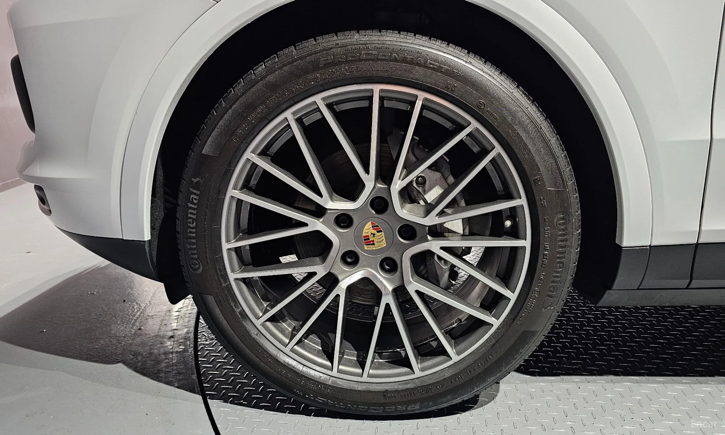 Porsche Cayenne (PO536) превью 5