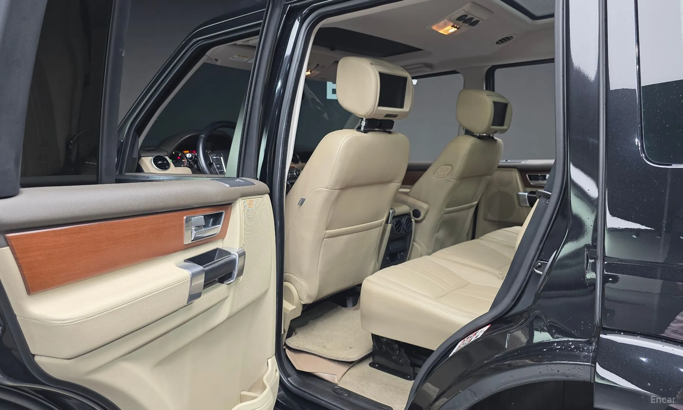 Land Rover Discovery 4 превью 16