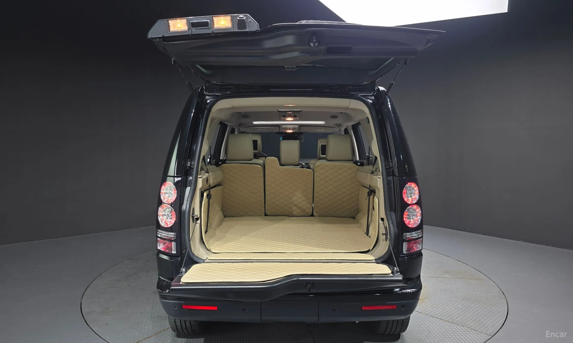Land Rover Discovery 4 превью 18