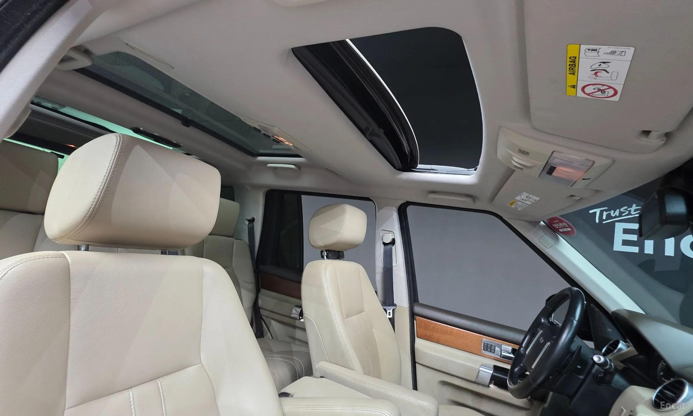 Land Rover Discovery 4 превью 19
