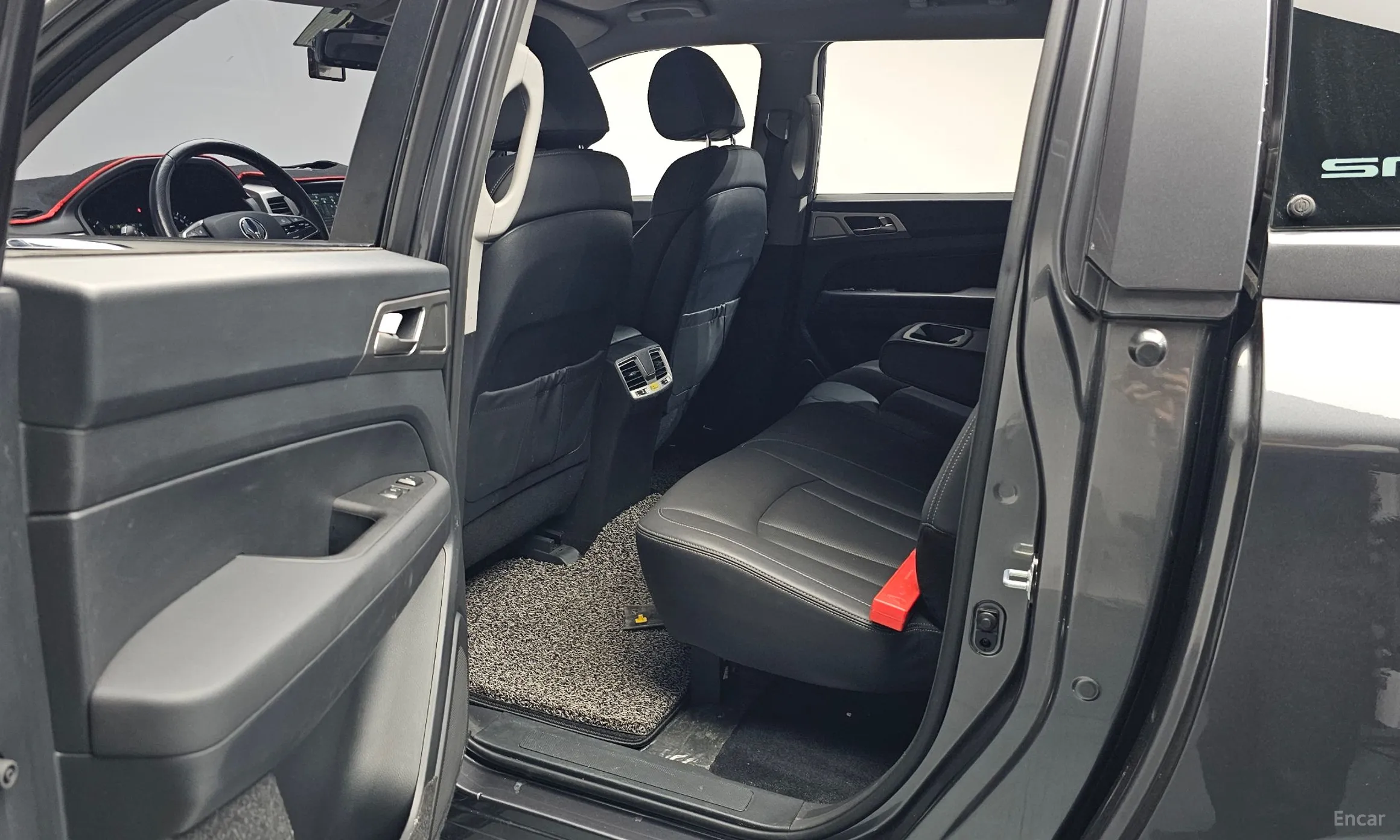 KG Mobility (SsangYong) Rexton Sports превью 11
